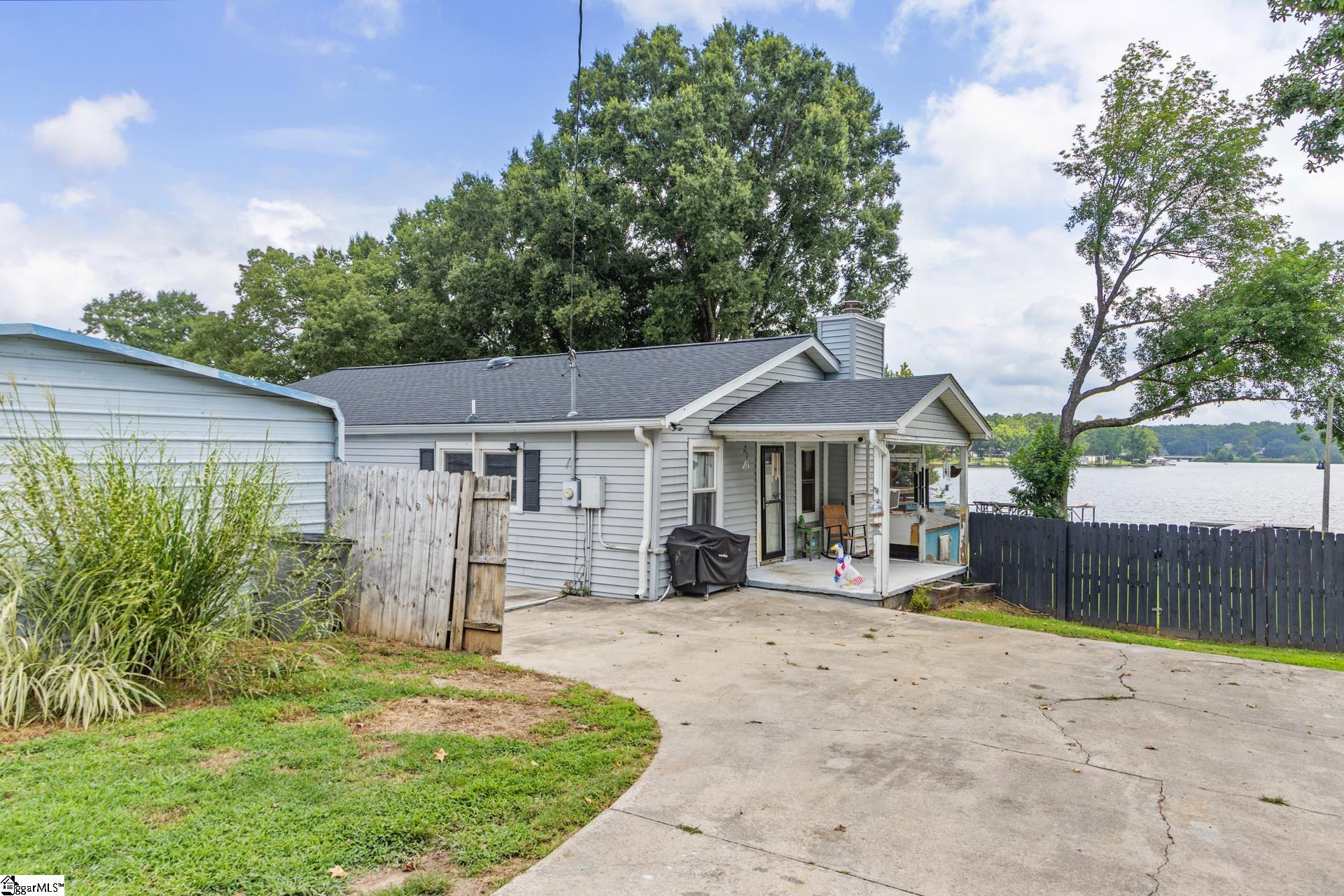 186 Relax Street Property Photo 6