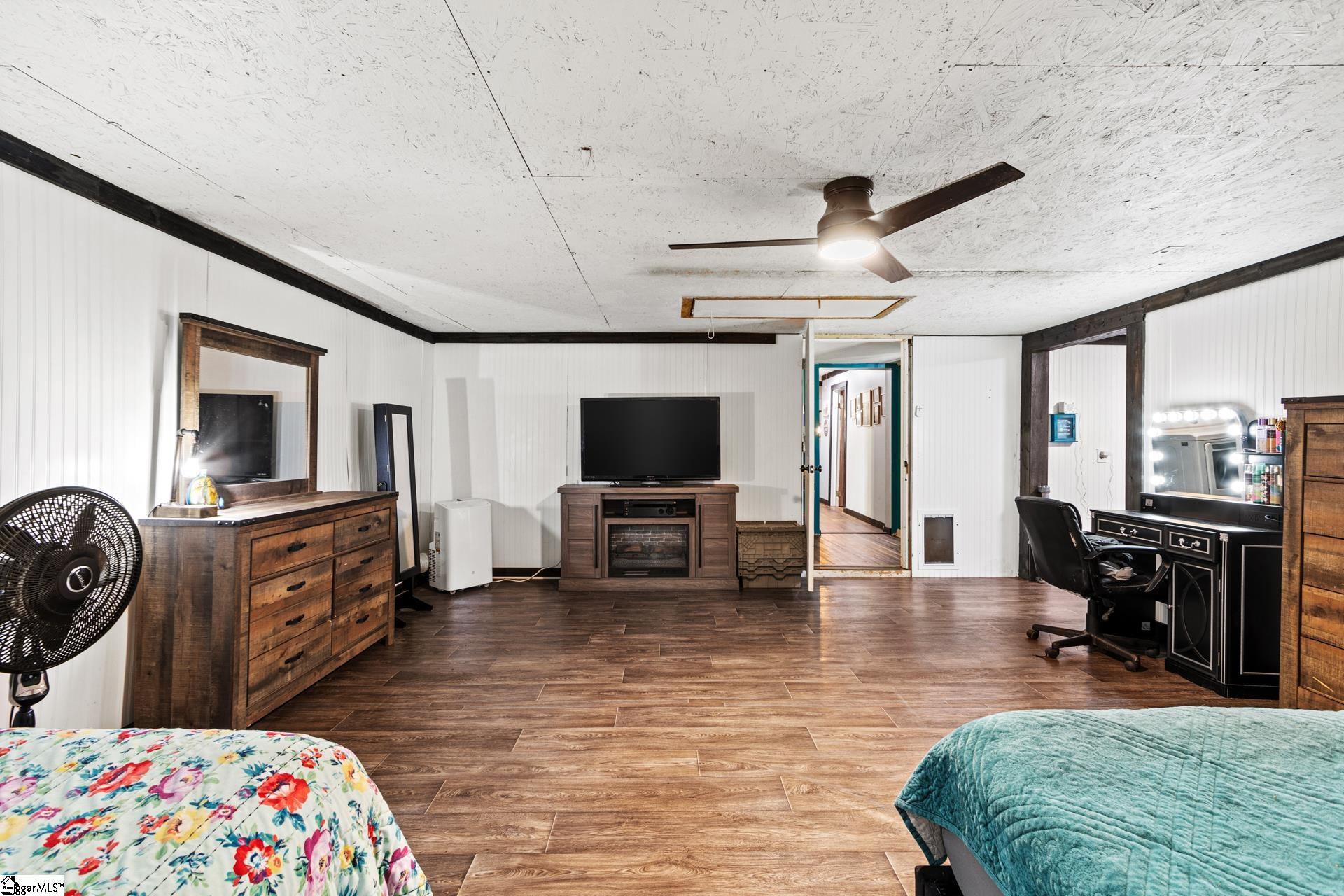186 Relax Street Property Photo 30