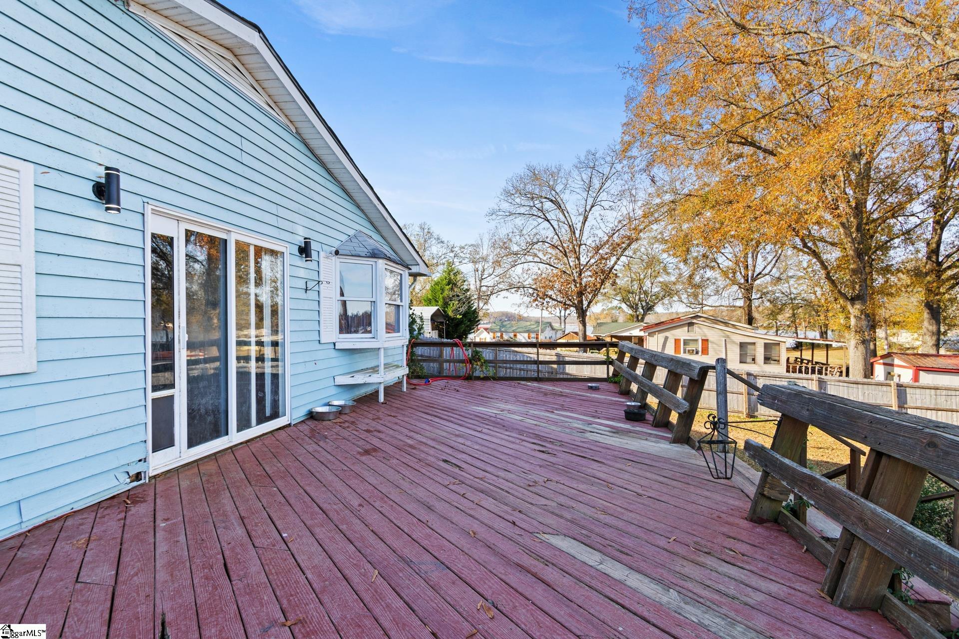 186 Relax Street Property Photo 33