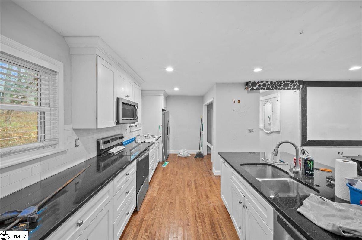 108 Linda Lane Property Photo 5