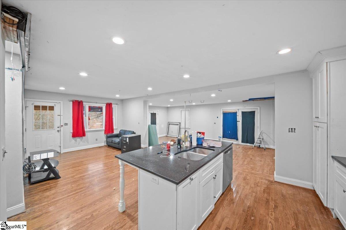108 Linda Lane Property Photo 7