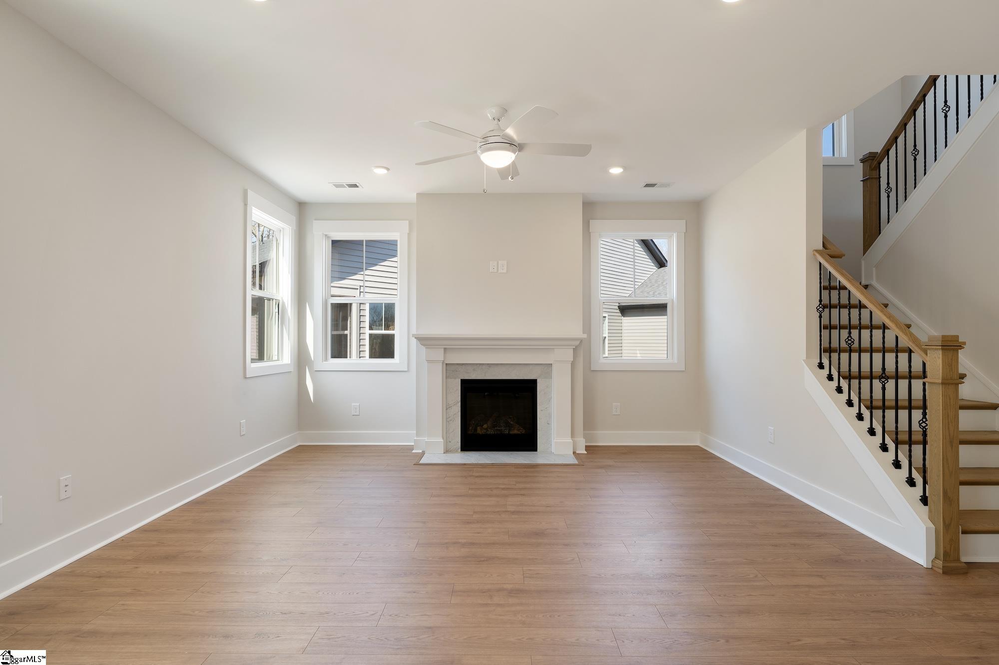 241 Creekside Circle Property Photo 8