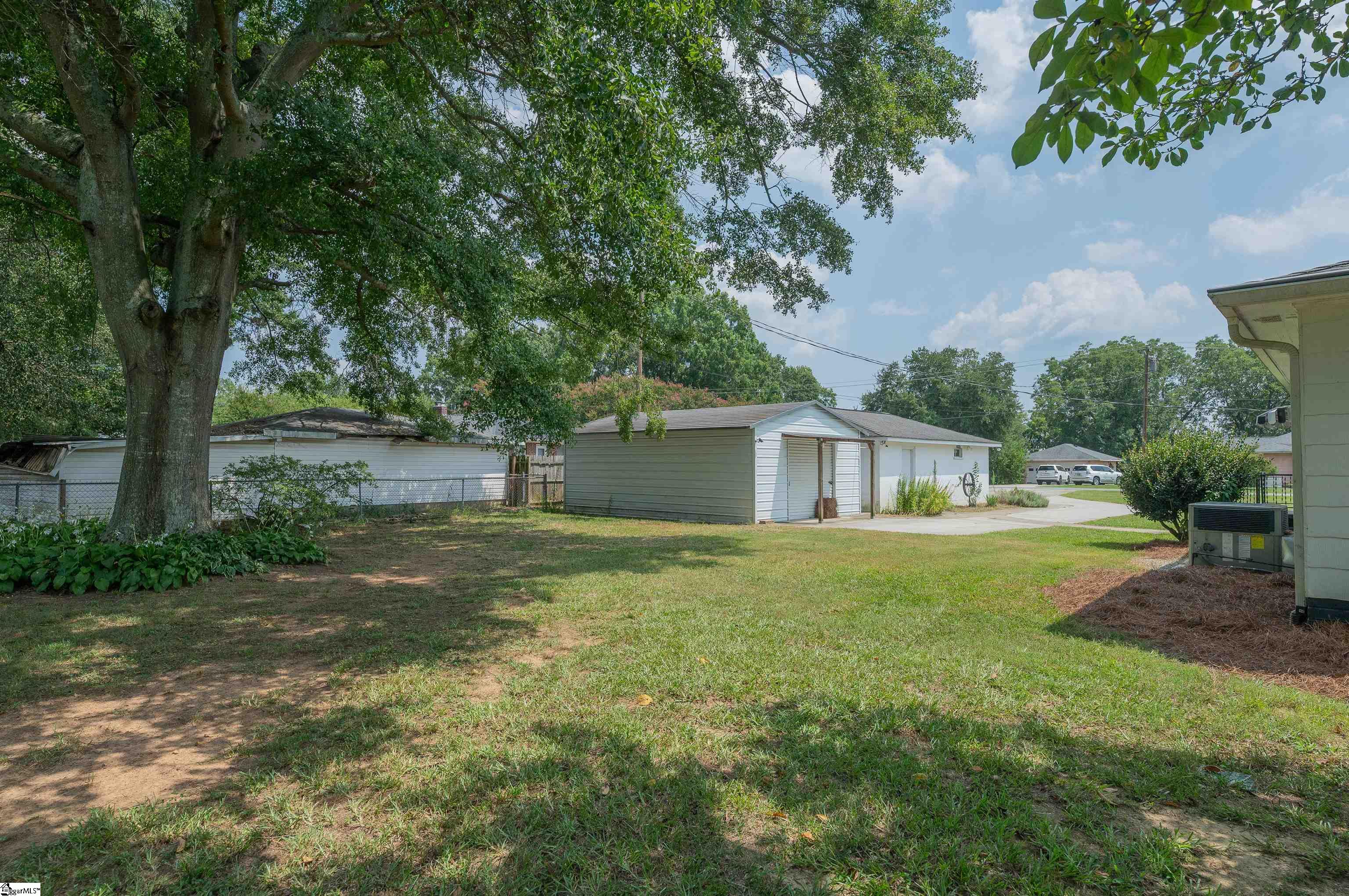 615 Belton Highway Property Photo 7
