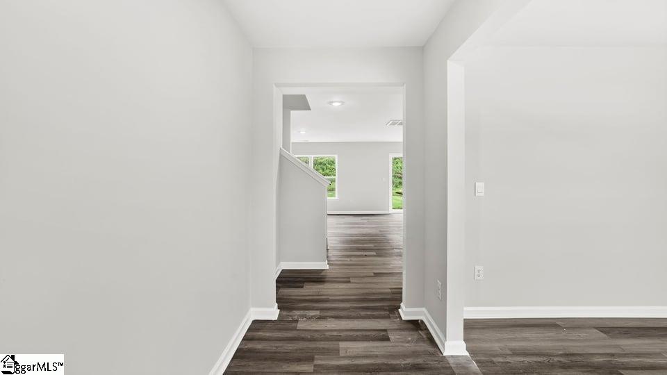 2142 Pierett Circle Property Photo 4