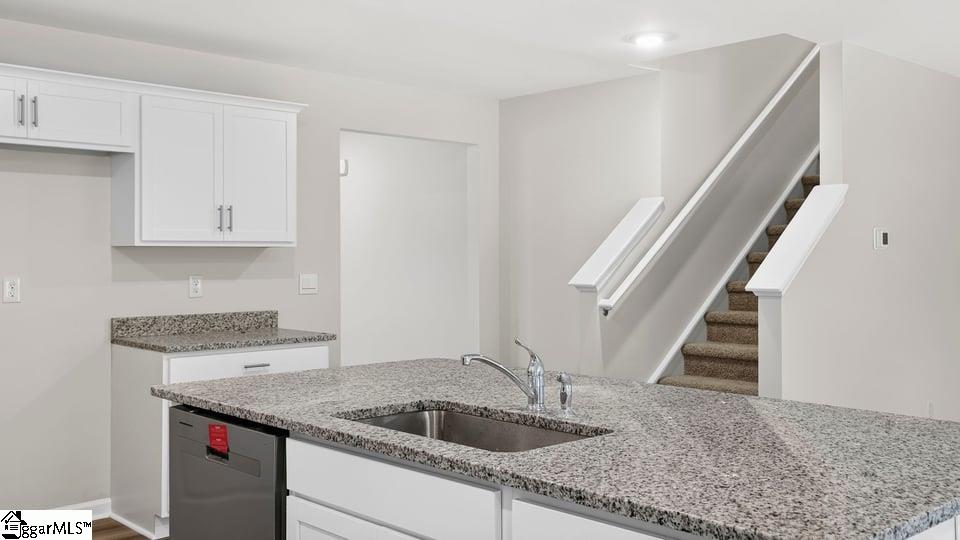 2142 Pierett Circle Property Photo 12