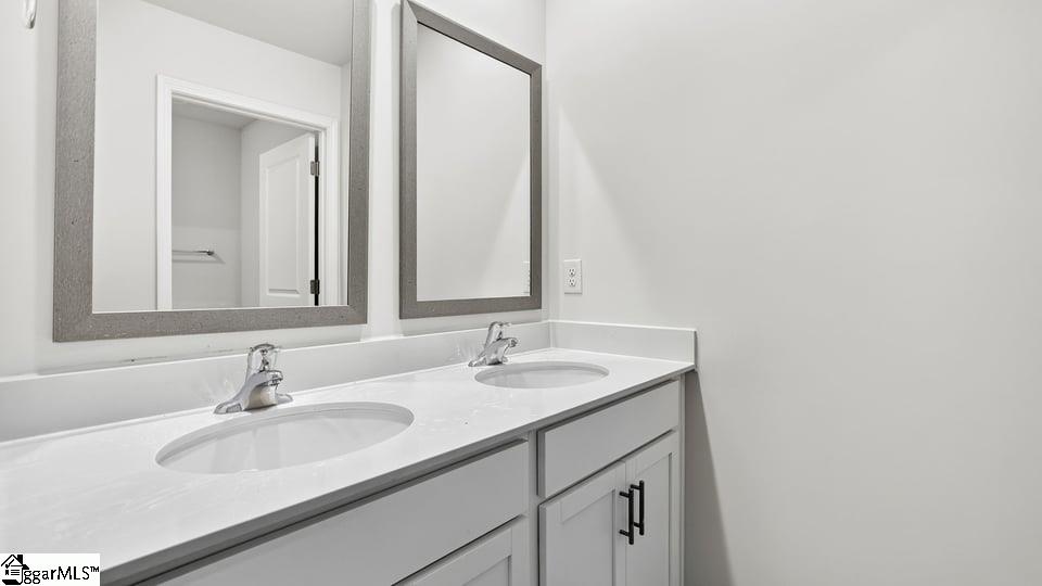 2142 Pierett Circle Property Photo 22