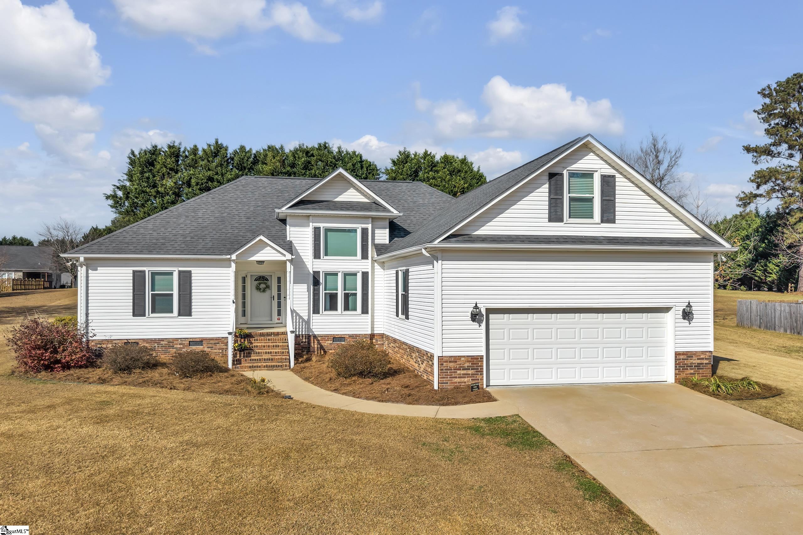 4 Brooke Lee Circle Property Photo 2