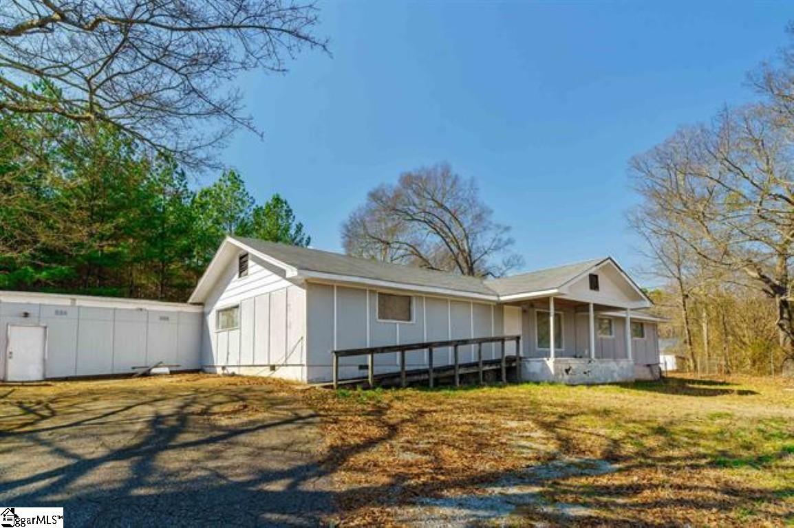 100 Clary Drive Property Photo 2
