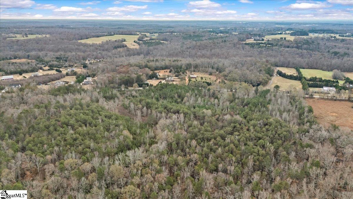 2016 Highway 417 Property Photo 6