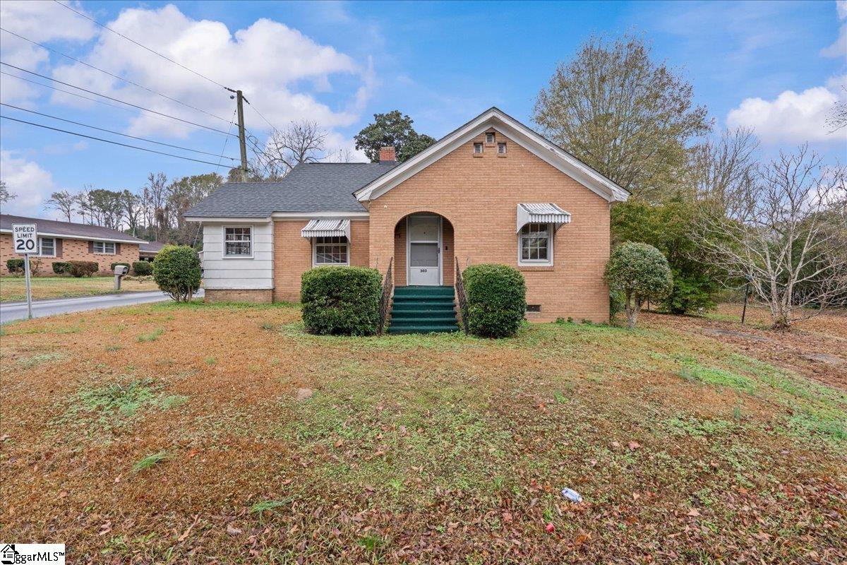 303 Drayton Street Property Photo 1