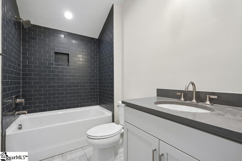 218 Autumn Ash Way Property Photo 15