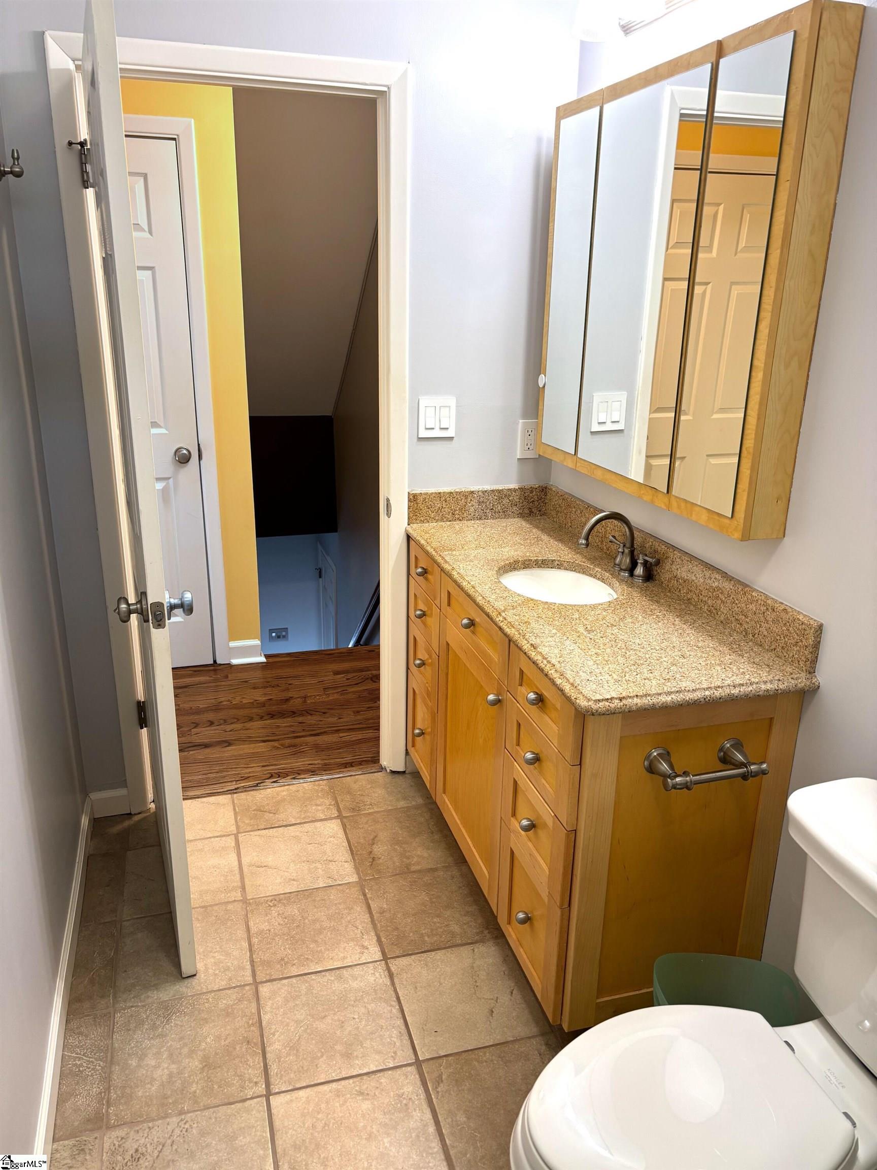 700 Altamont Road Property Photo 28