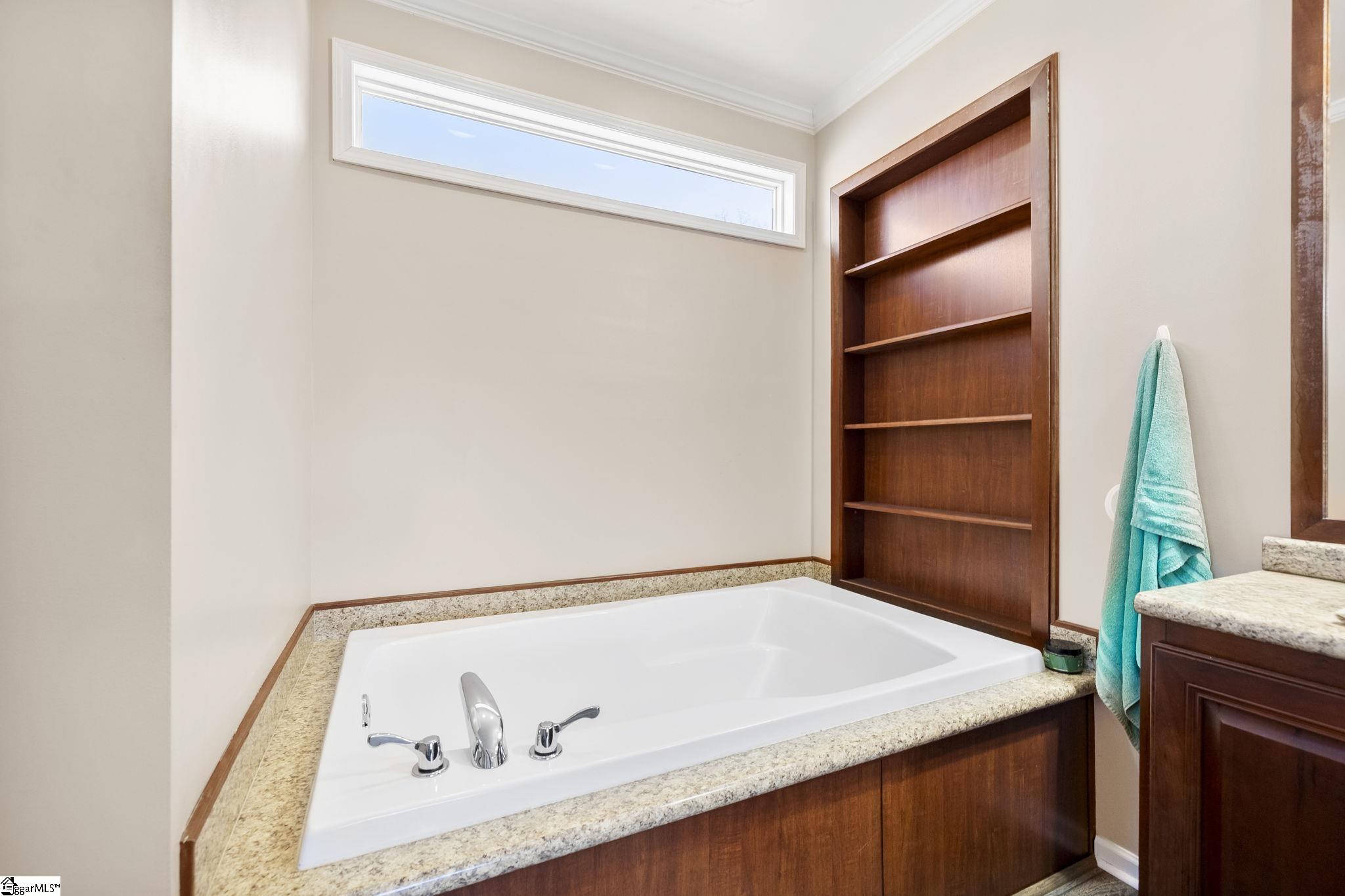 650 Belvue Road Property Photo 20