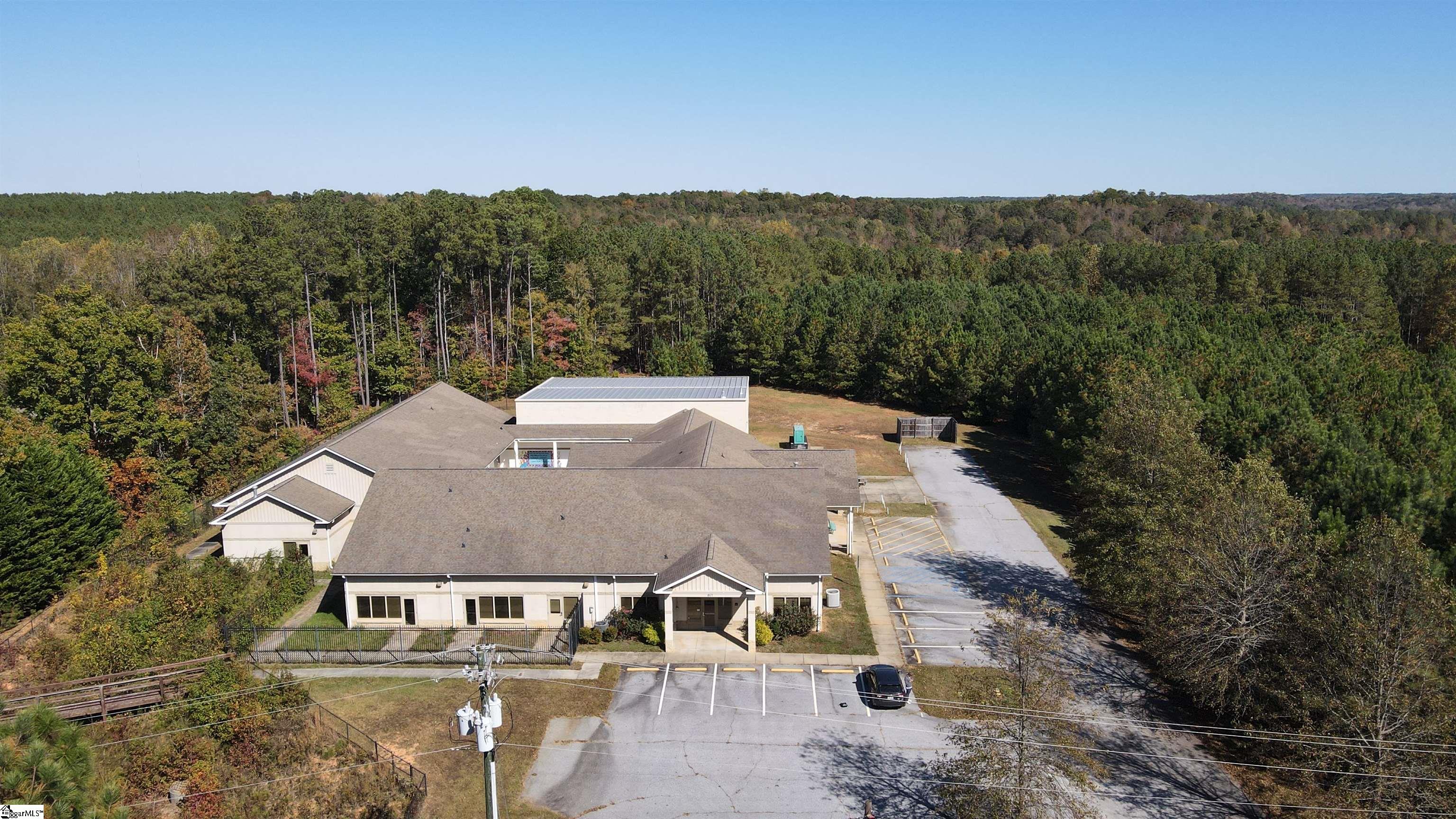 841 Dunklin Bridge Road Property Photo 4