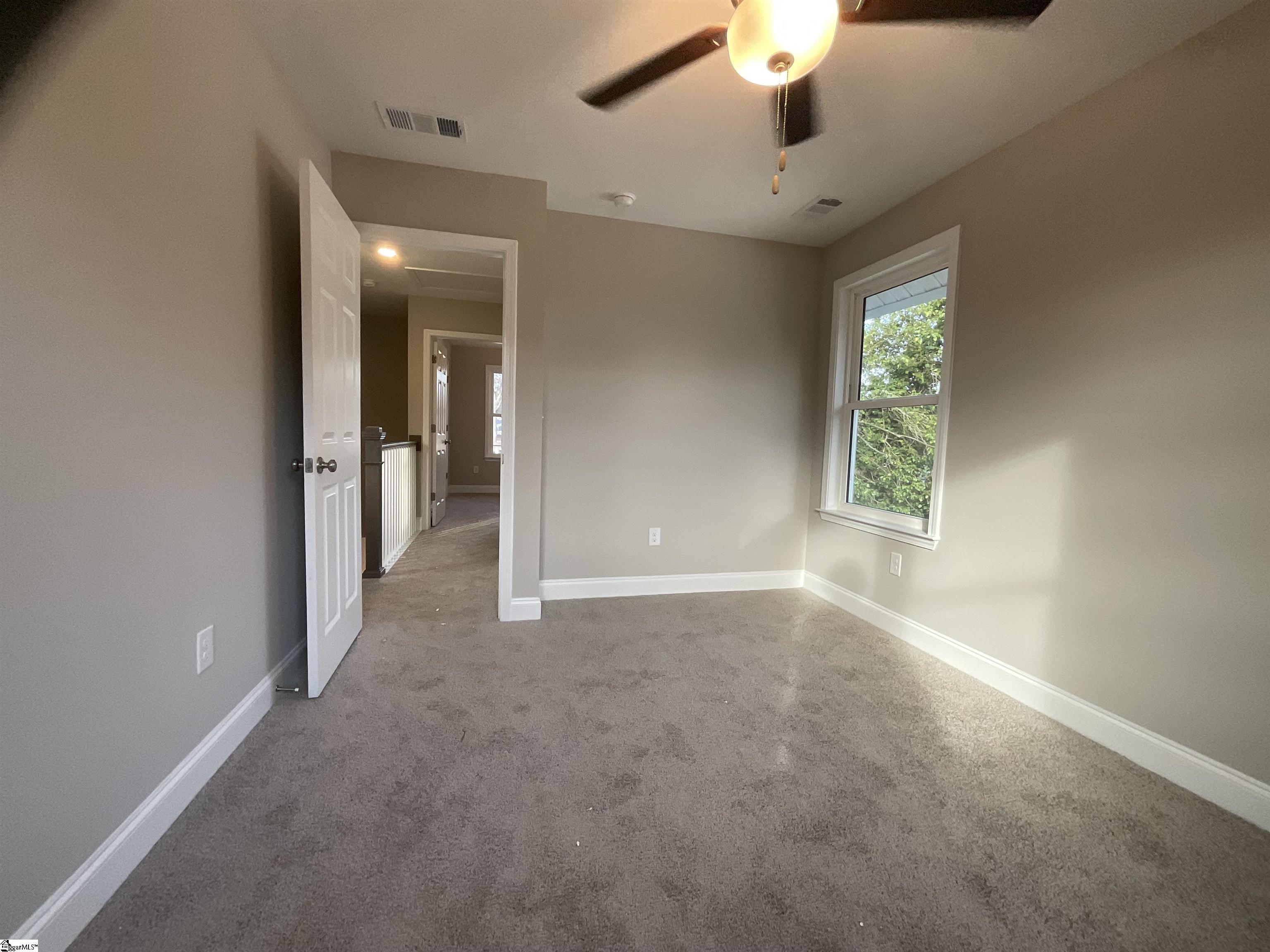 1306 W Bramlett Road Property Photo 14