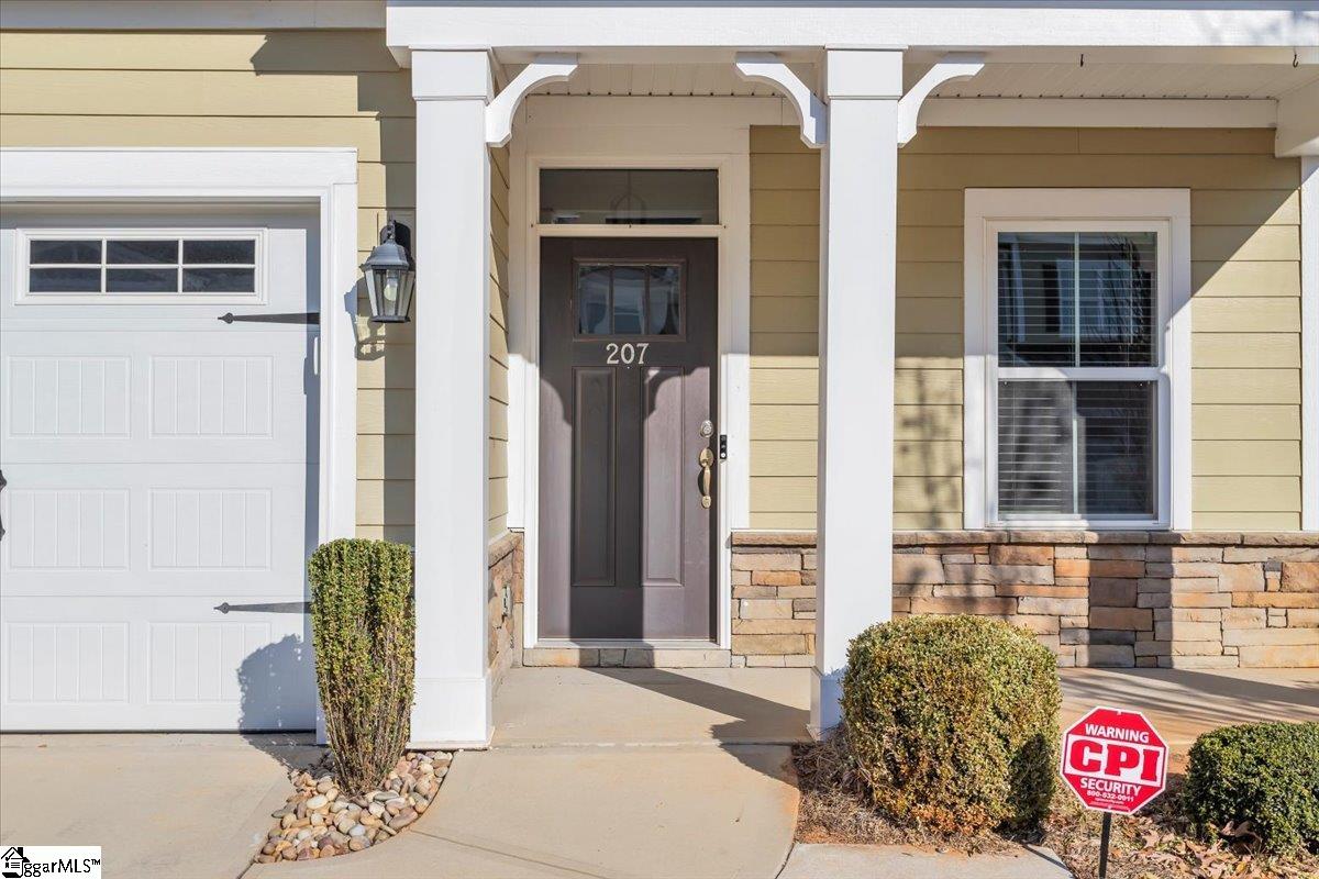 207 Nautique Court Property Photo 2