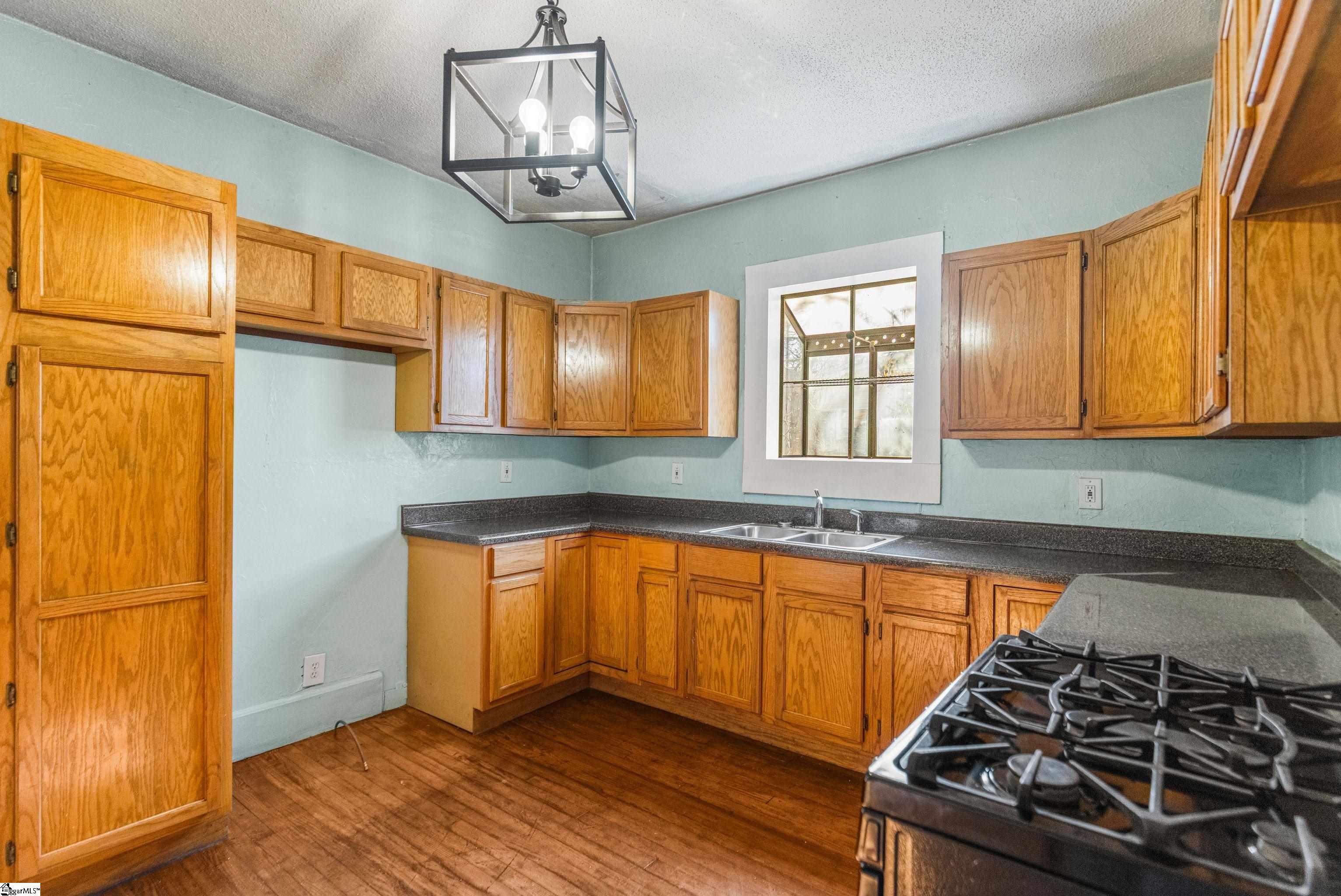 260 Ann Street Property Photo 16