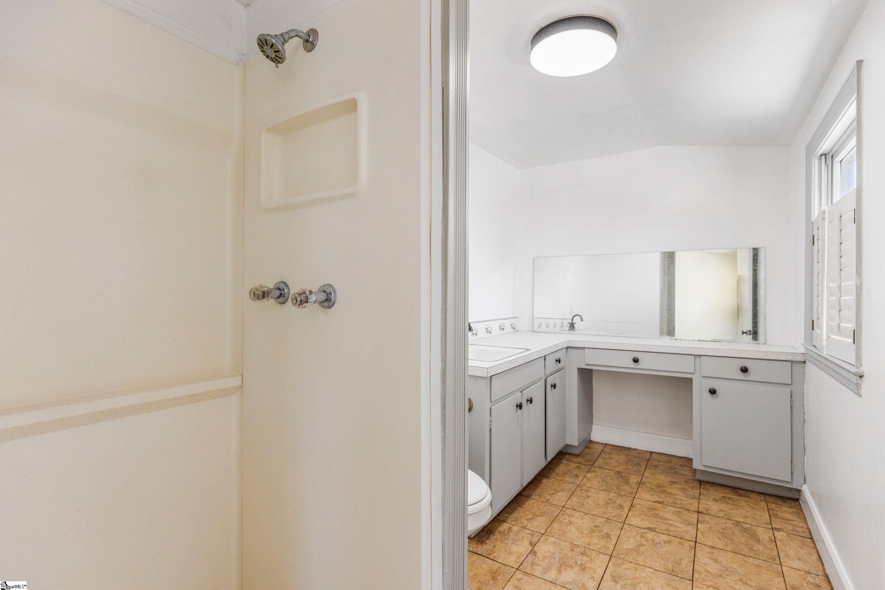 260 Ann Street Property Photo 33