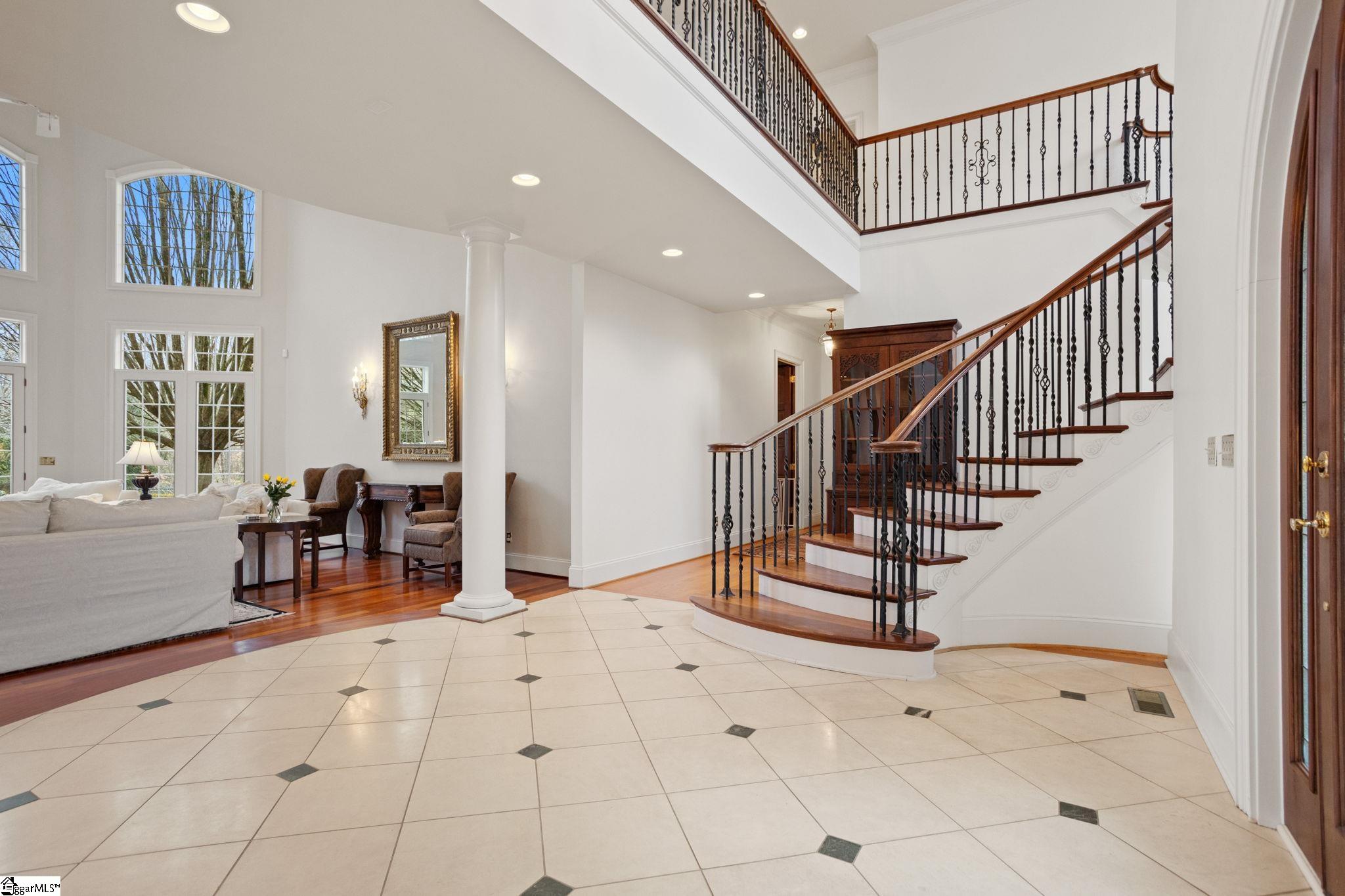 1035 Willis Road Property Photo 4