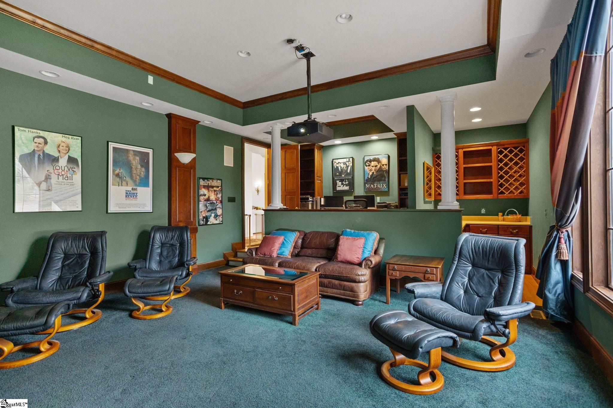1035 Willis Road Property Photo 13