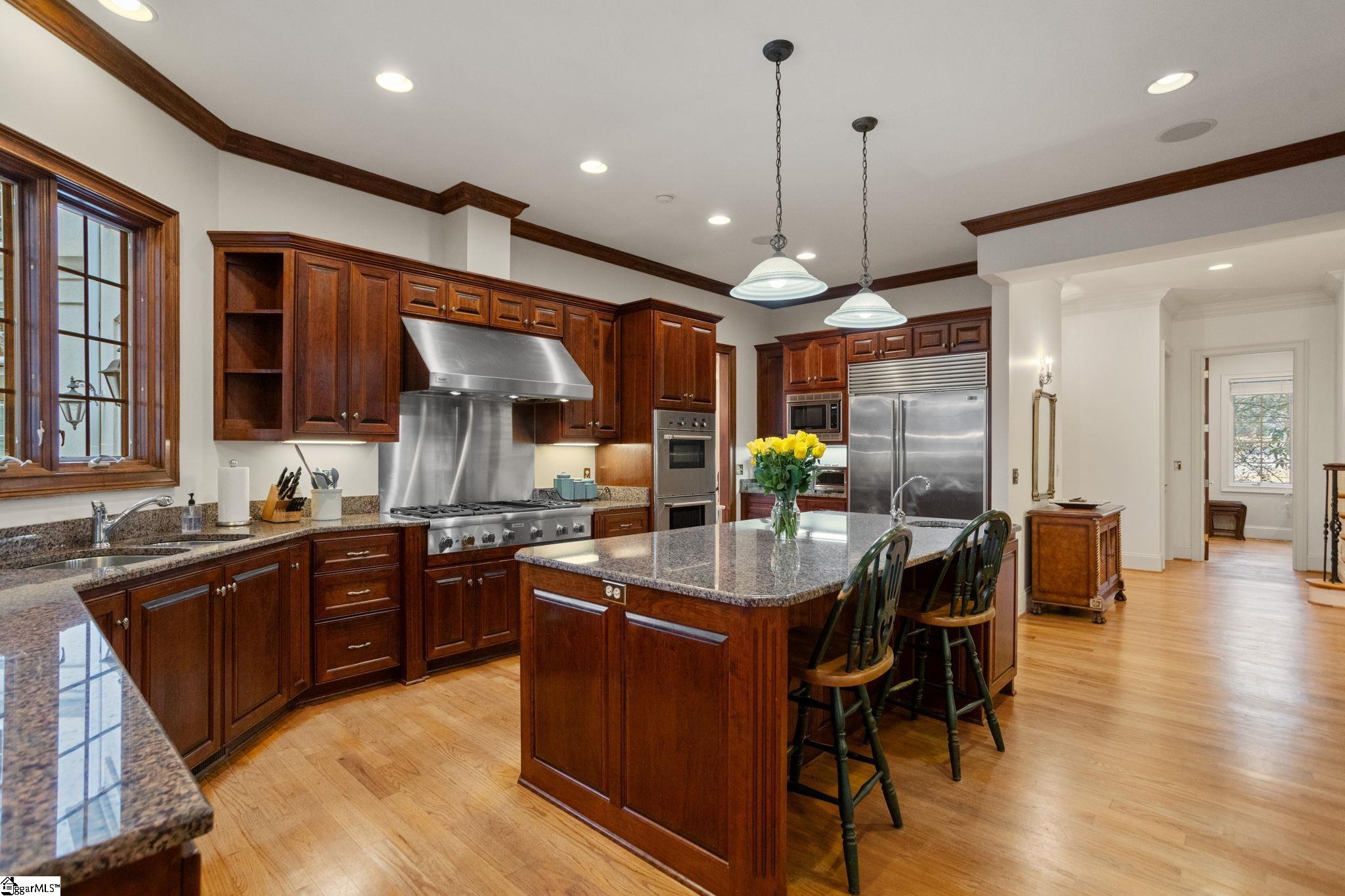 1035 Willis Road Property Photo 14