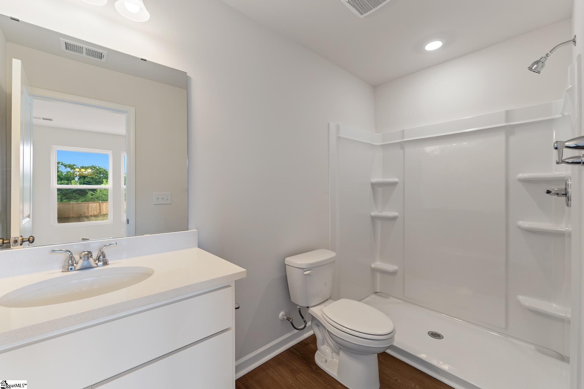 138 Cloverfield Lane Property Photo 12