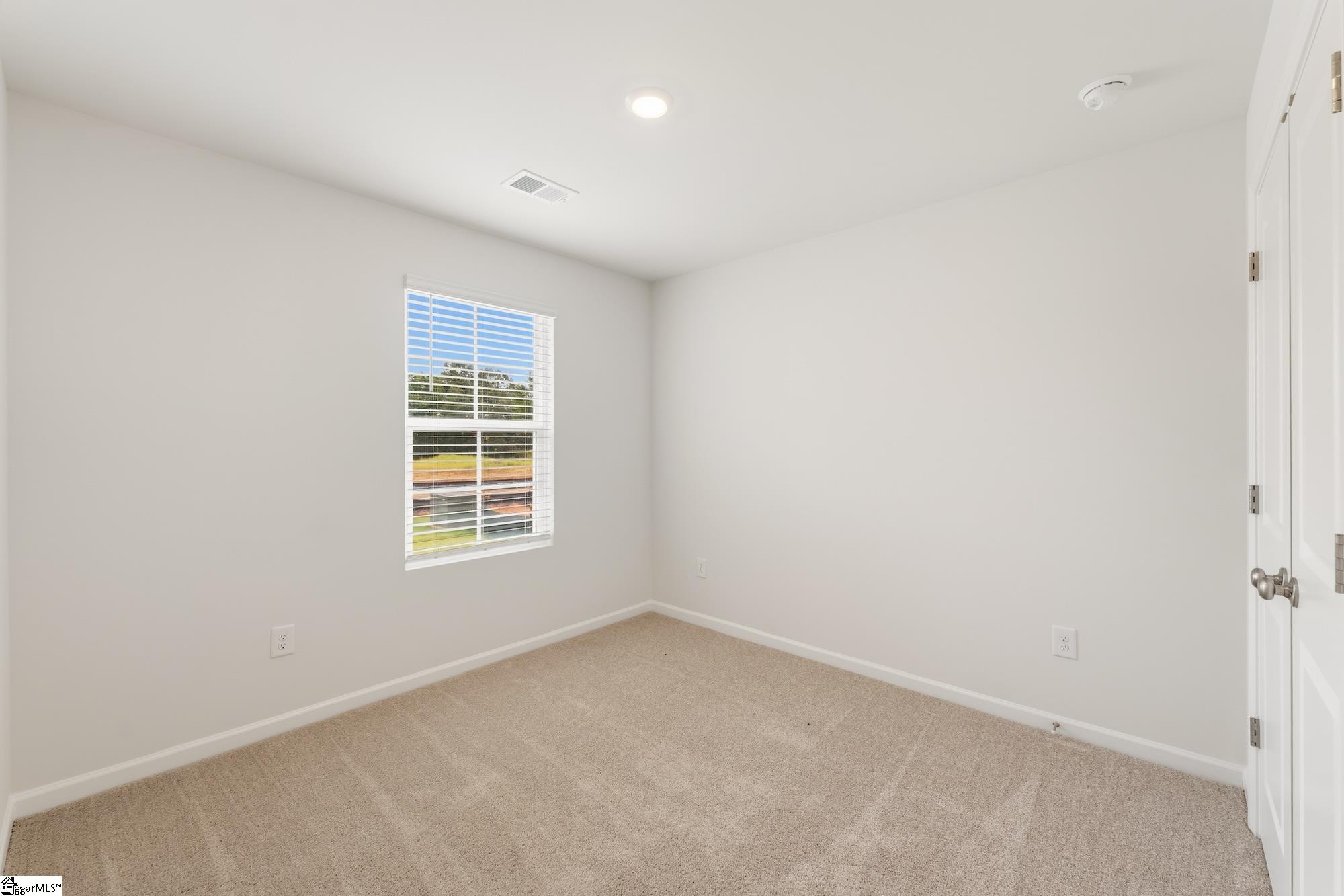 123 Cloverfield Lane Property Photo 9