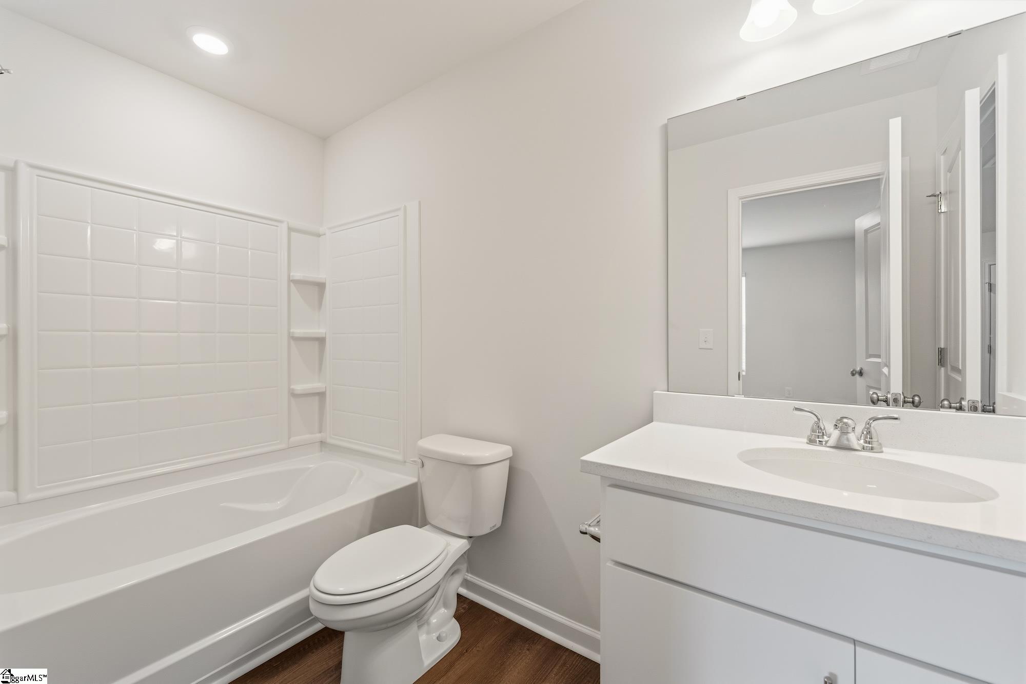 123 Cloverfield Lane Property Photo 11