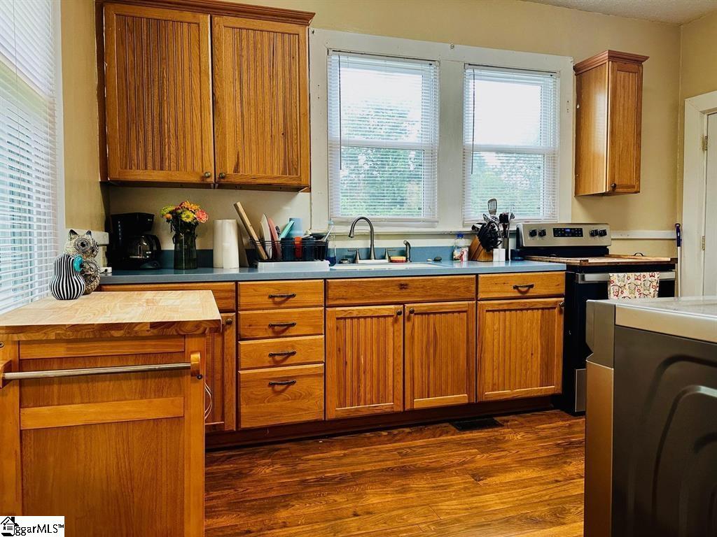 13 Lawrence Street Property Photo 11
