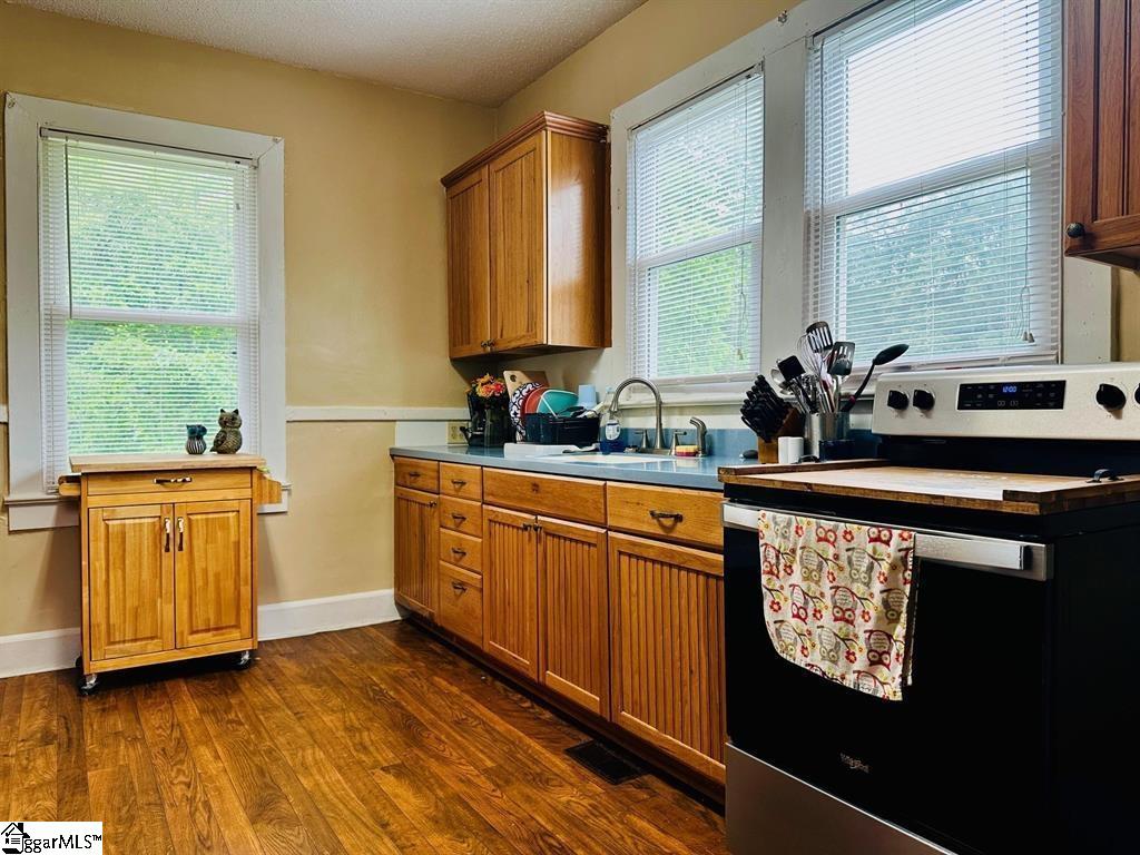 13 Lawrence Street Property Photo 12