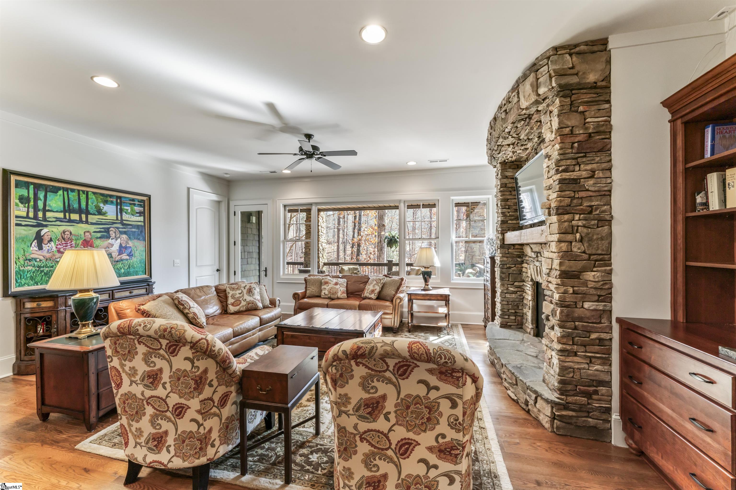 1578732 Property Photo 29