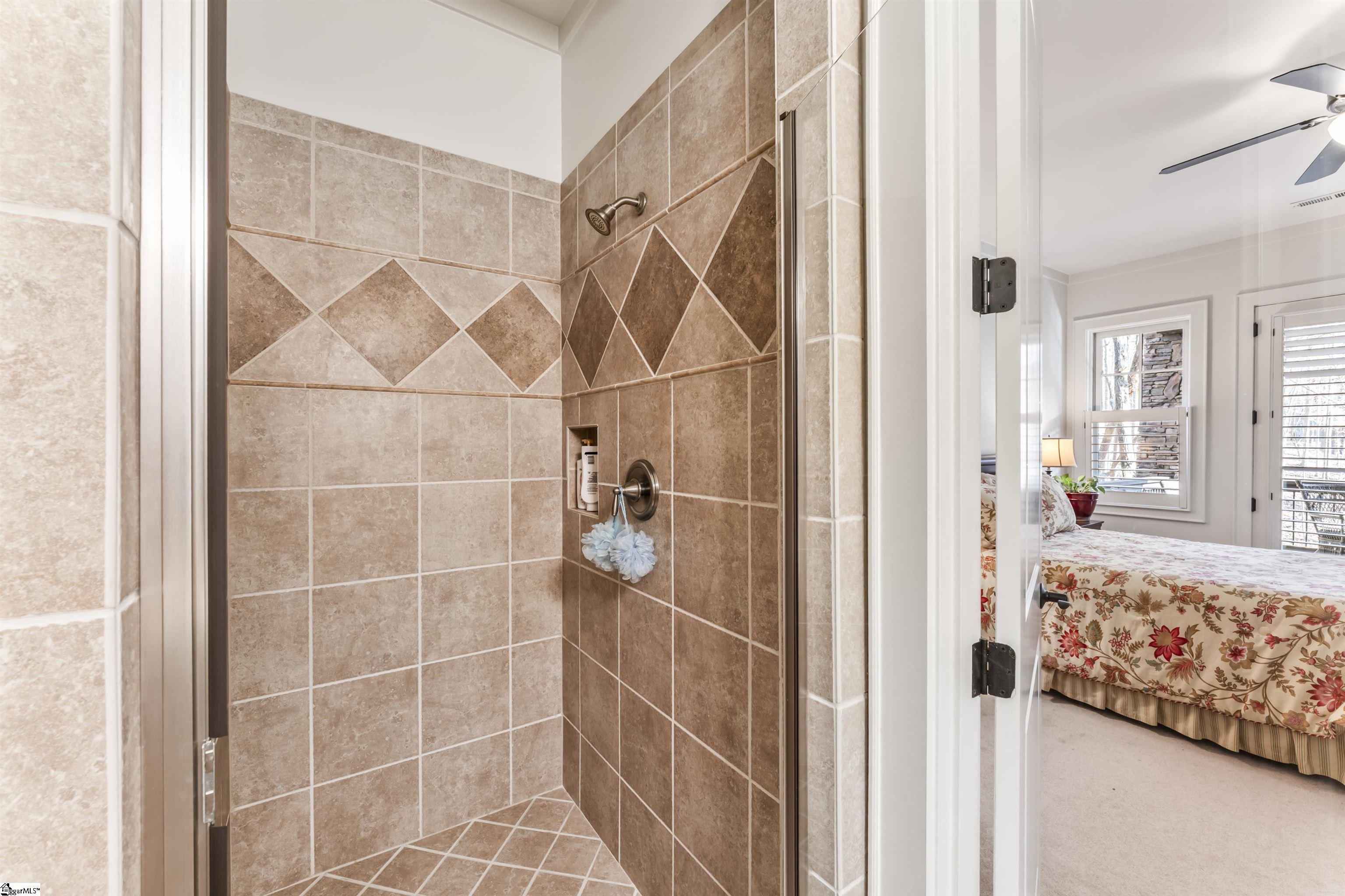 1578732 Property Photo 43