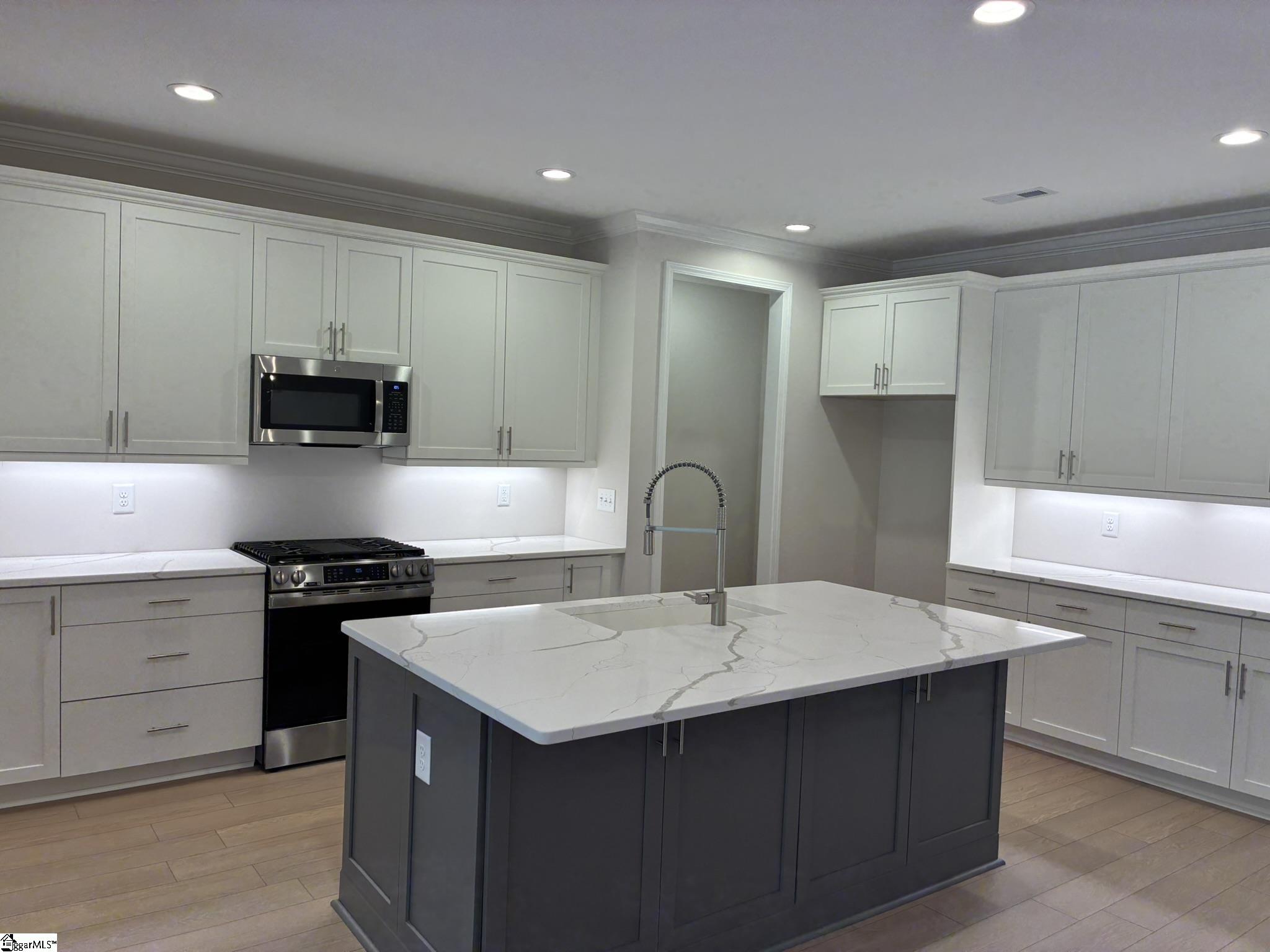 21 Hasbrook Lane Property Photo 1