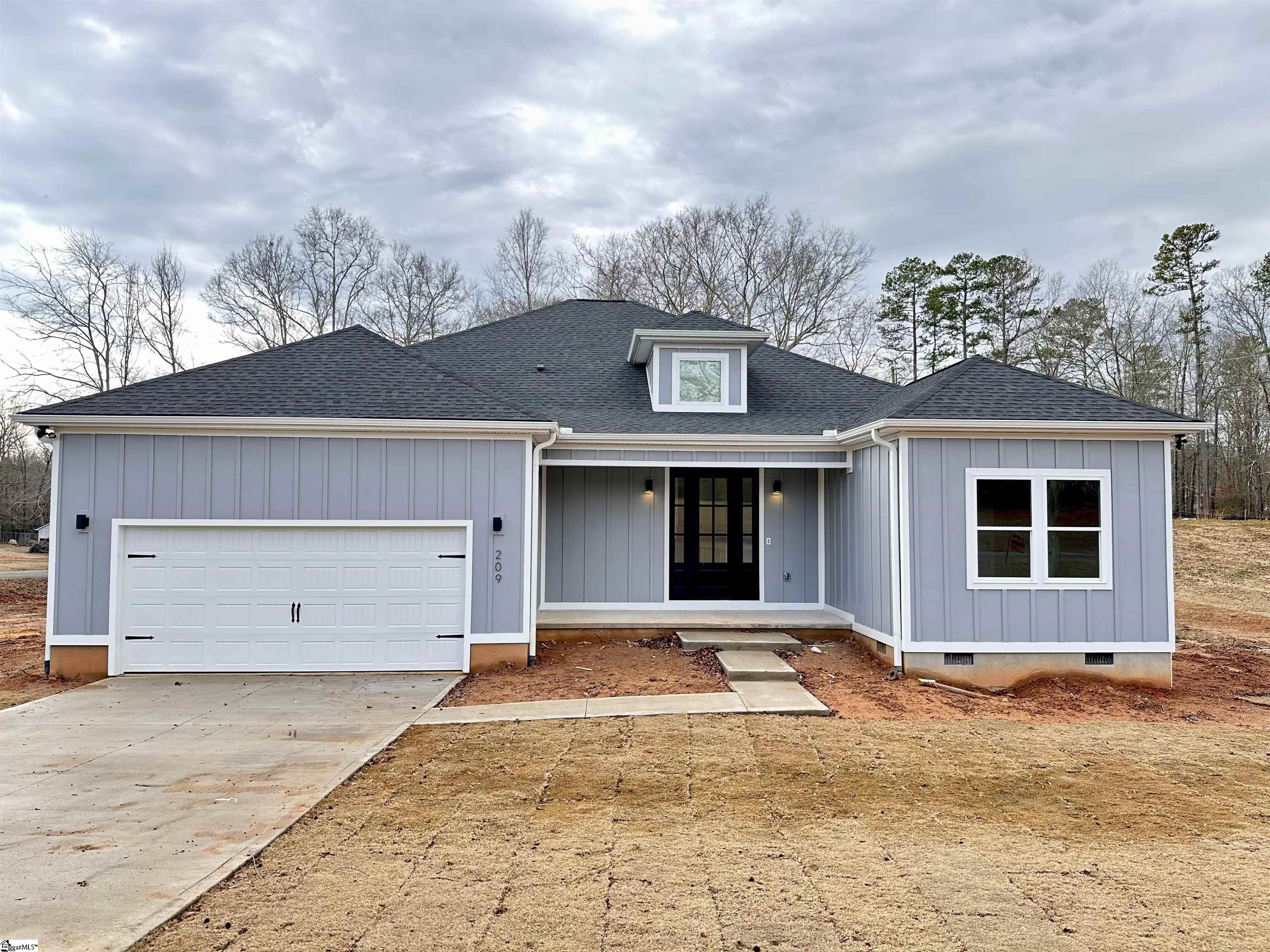 209 Chestnut Drive Property Photo 1