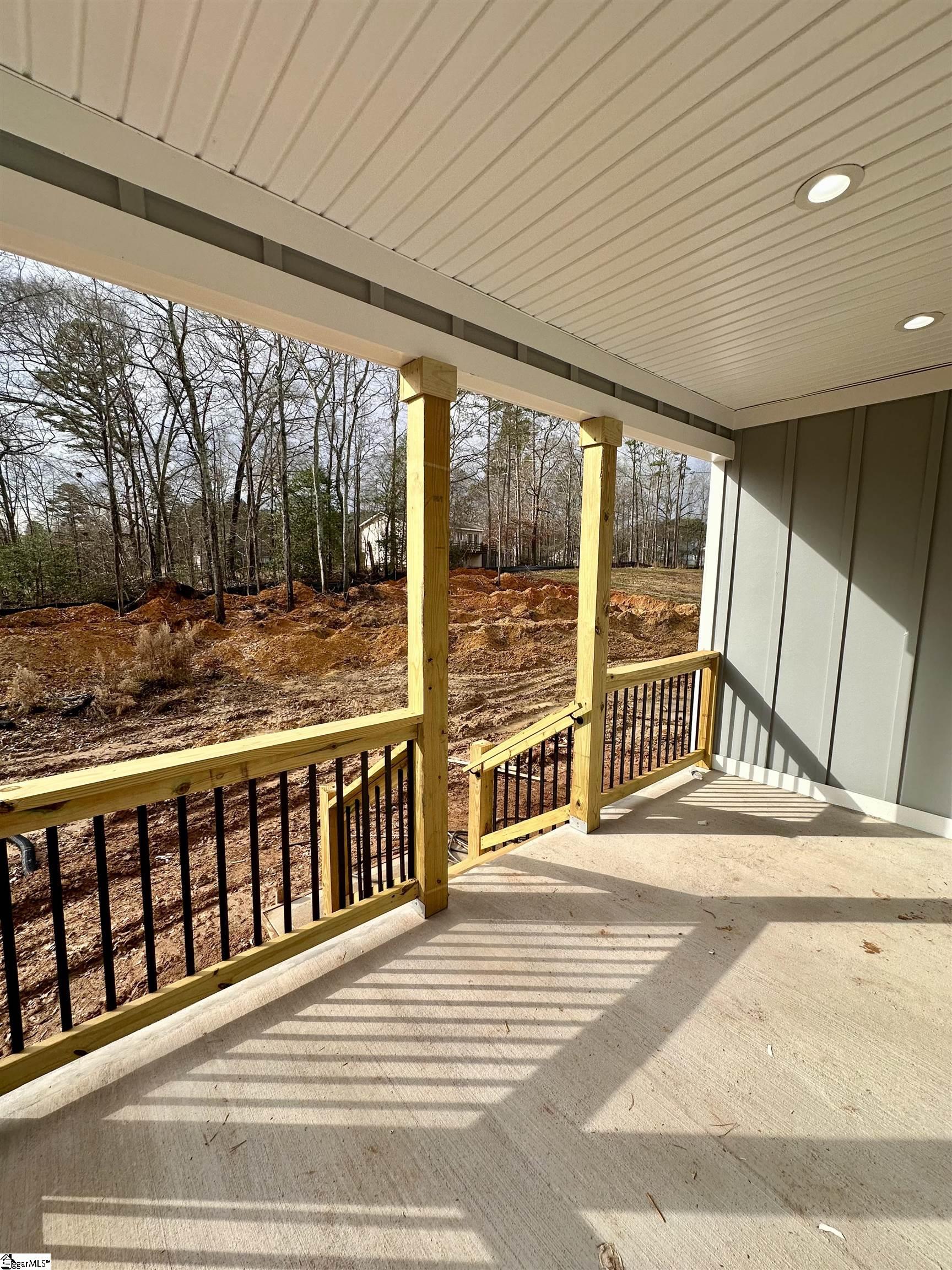 209 Chestnut Drive Property Photo 6