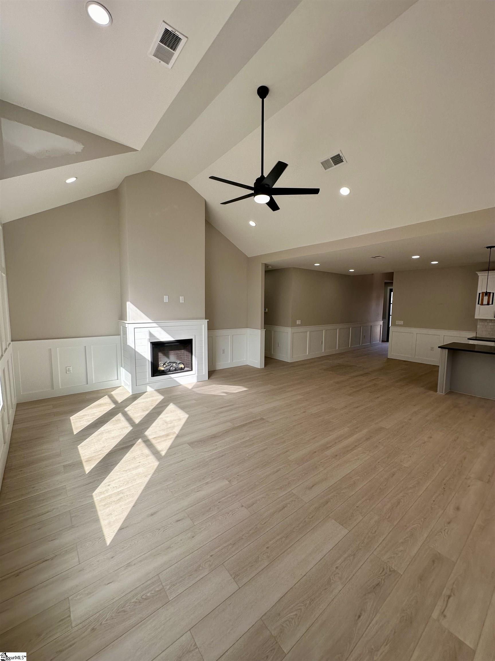 209 Chestnut Drive Property Photo 7