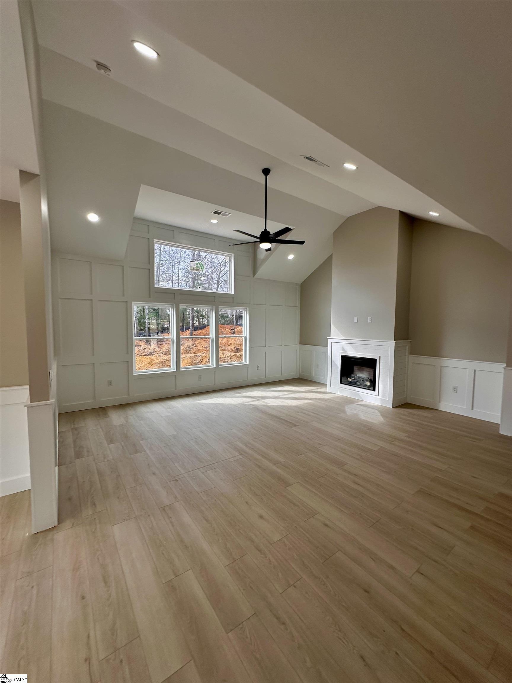 209 Chestnut Drive Property Photo 8