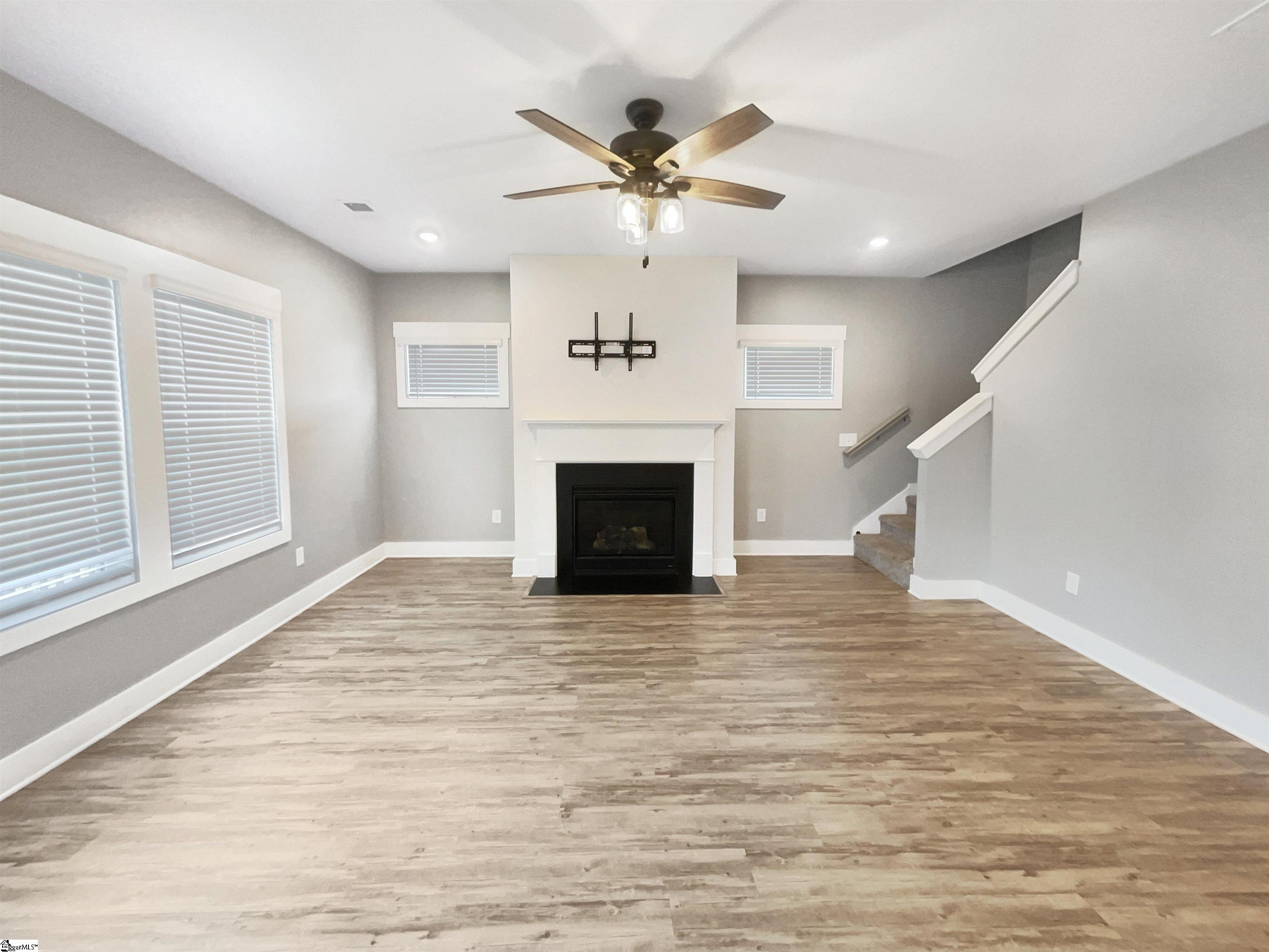 315 Pewter Circle Property Photo 3