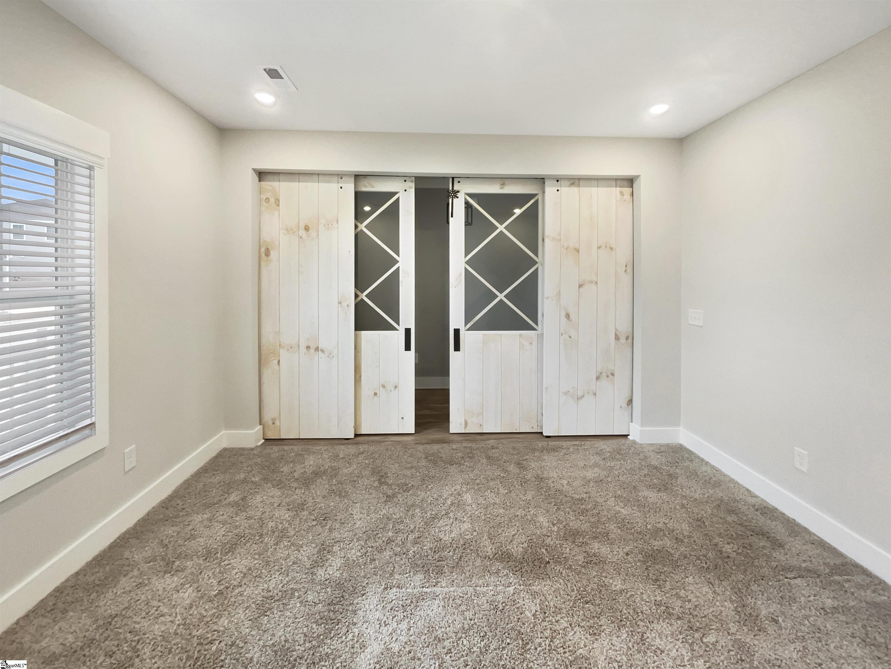 315 Pewter Circle Property Photo 8