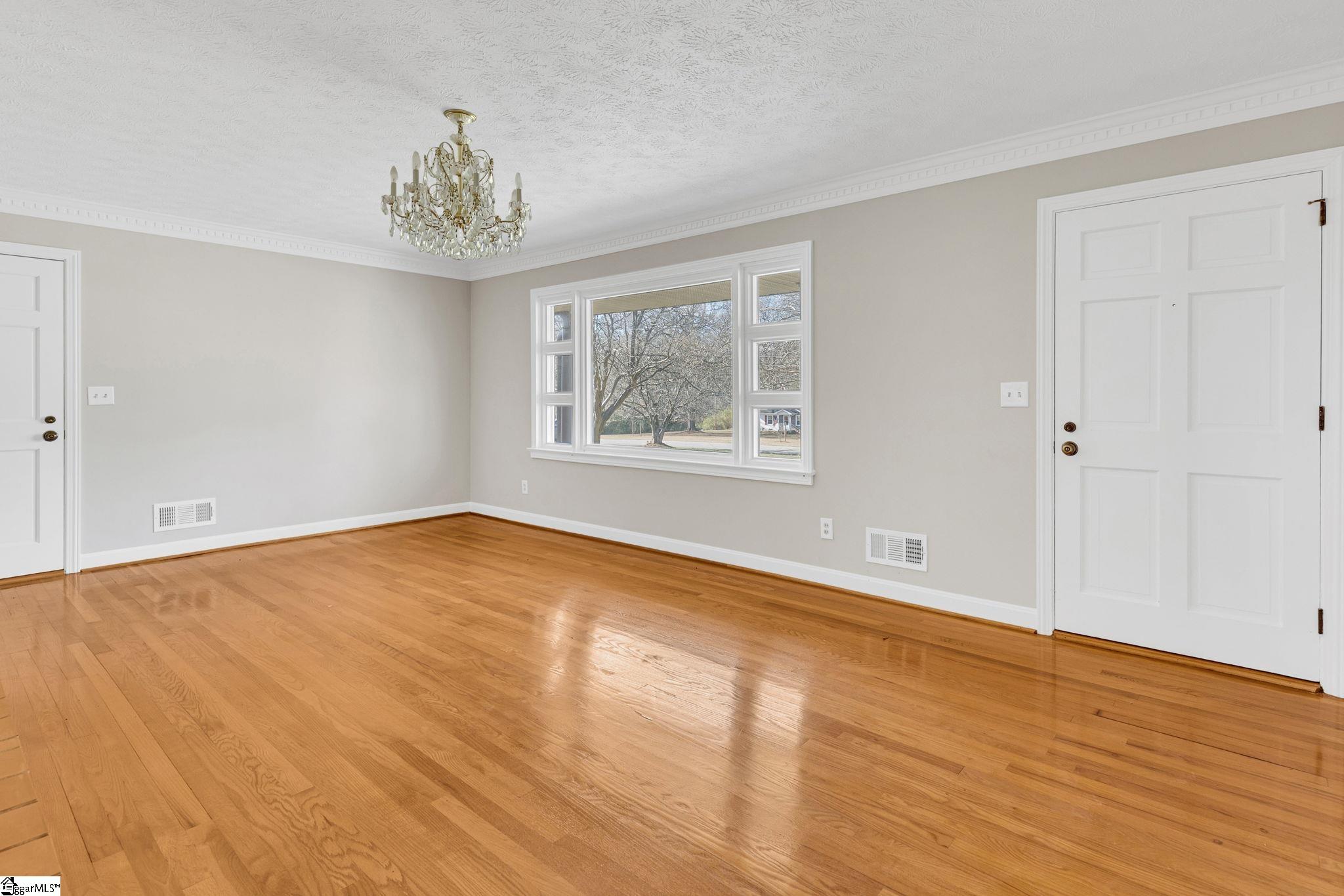1142 Fox Squirrel Ridge Road Property Photo 6