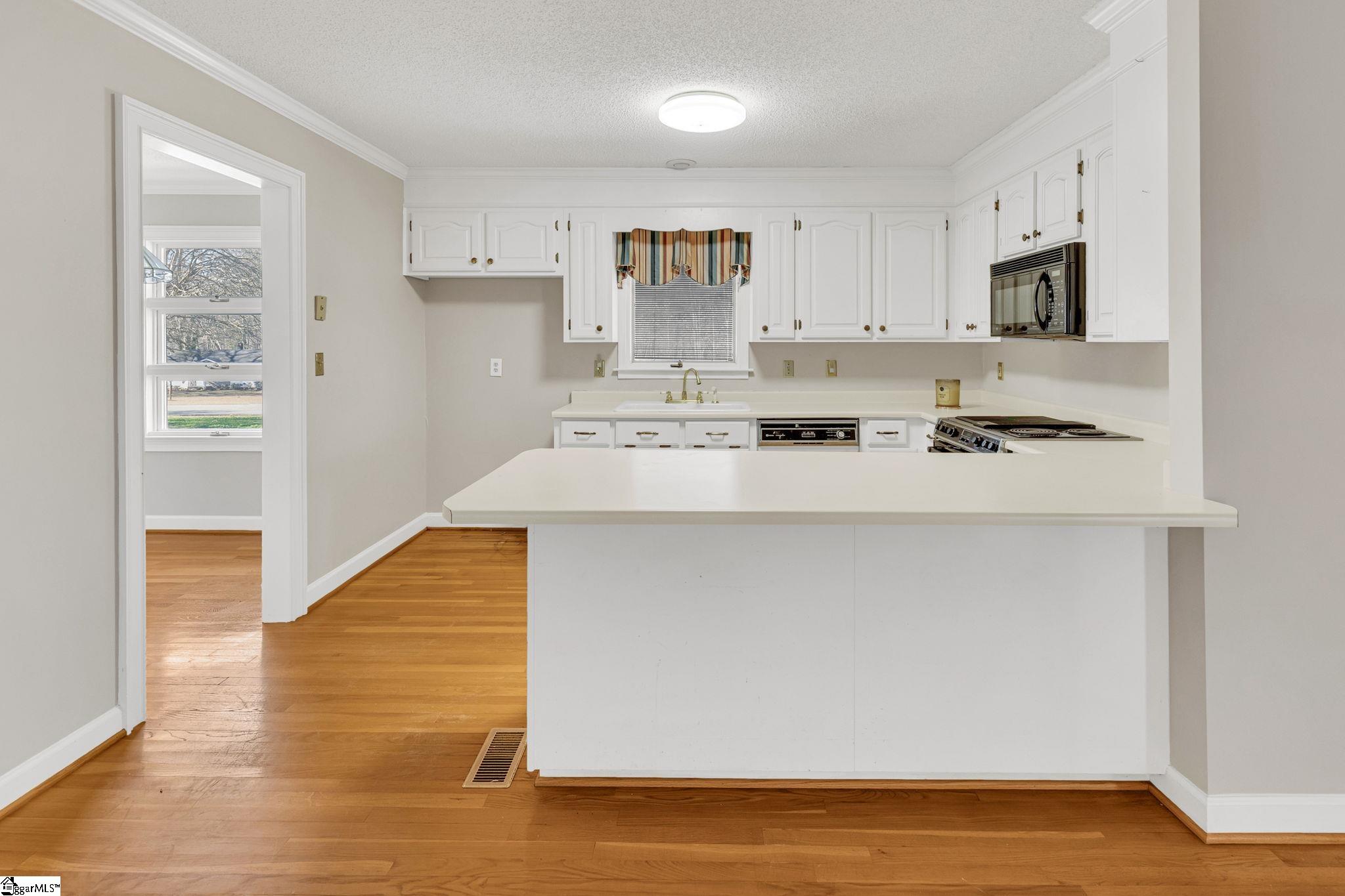 1142 Fox Squirrel Ridge Road Property Photo 13