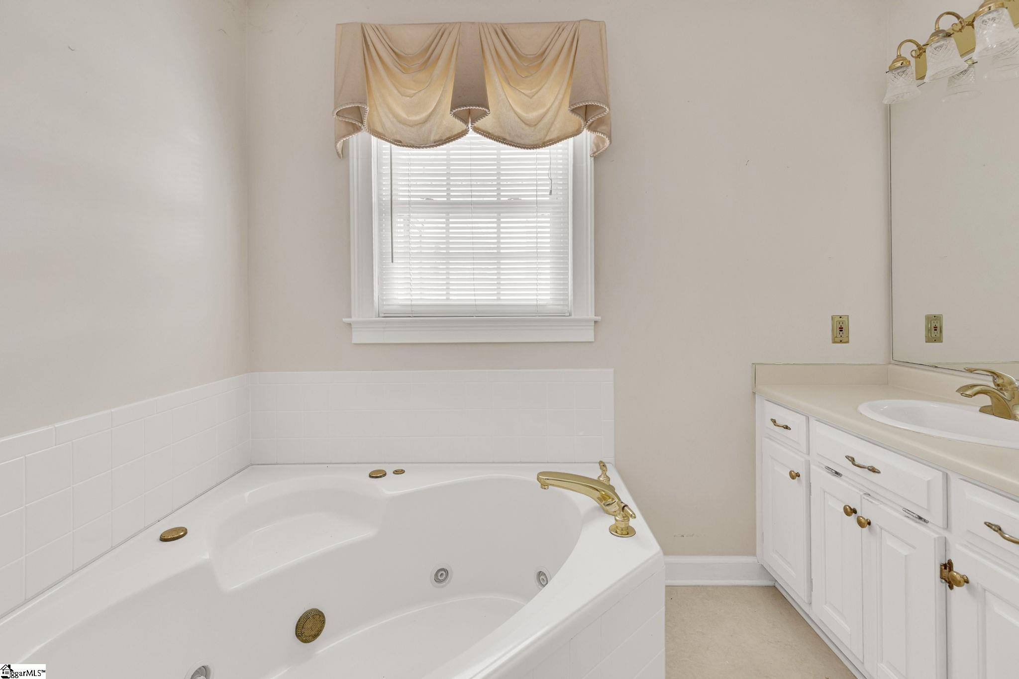 1142 Fox Squirrel Ridge Road Property Photo 19
