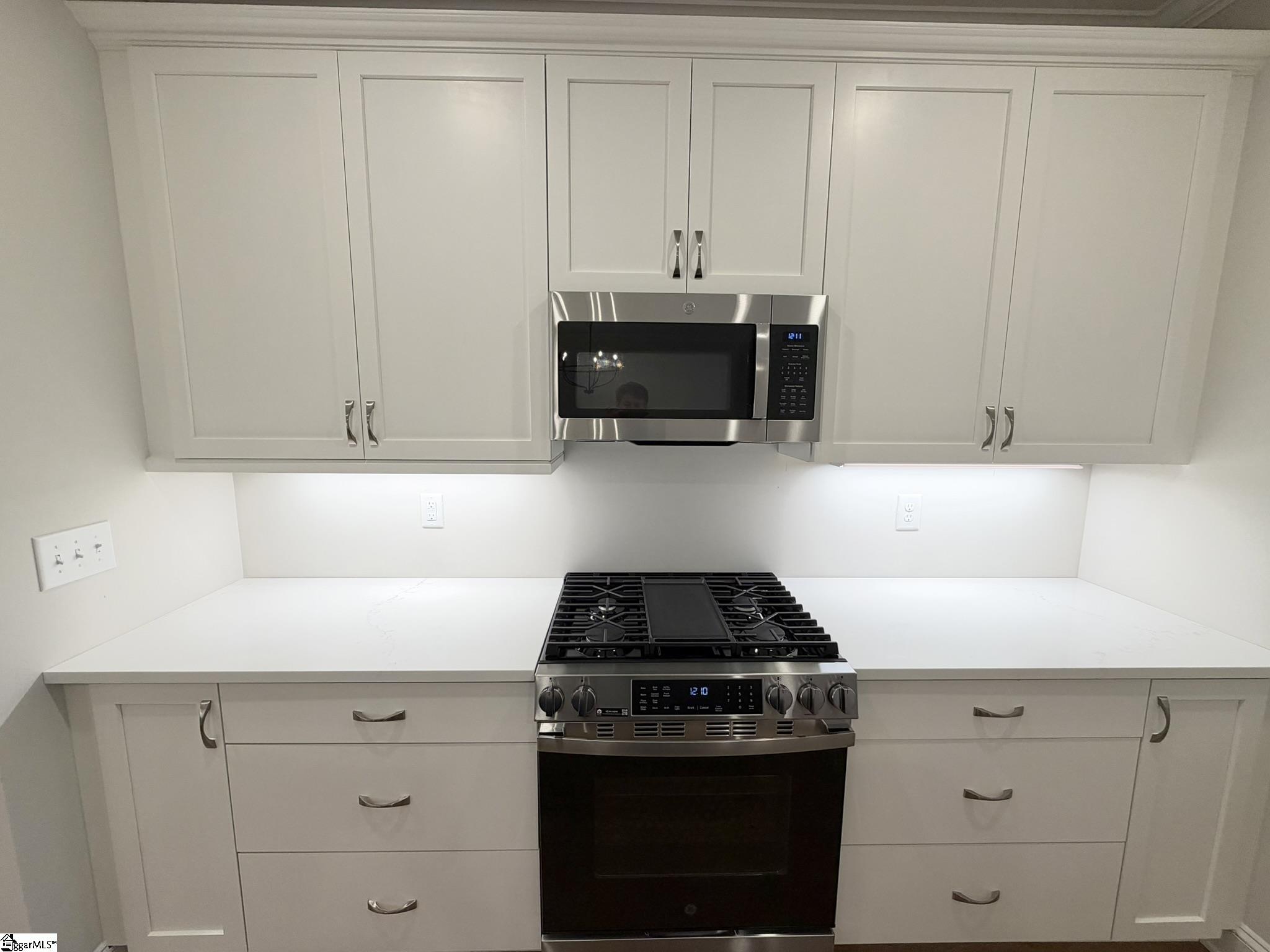23 Hasbrook Lane Property Photo 5