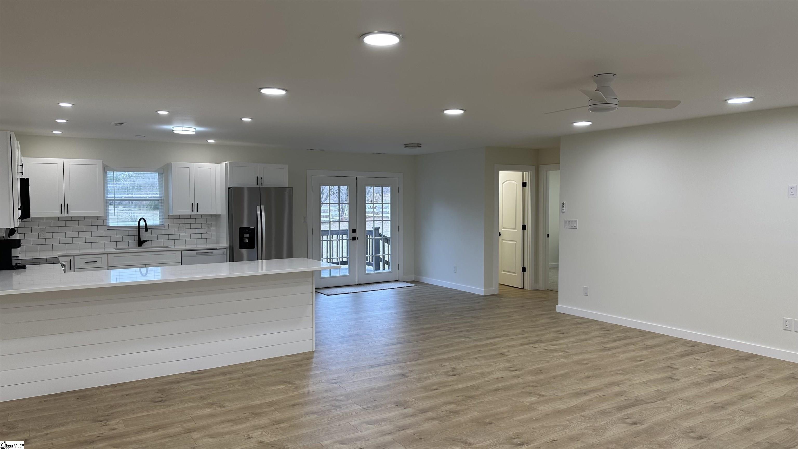 585 Cannon Ford Road Property Photo 3