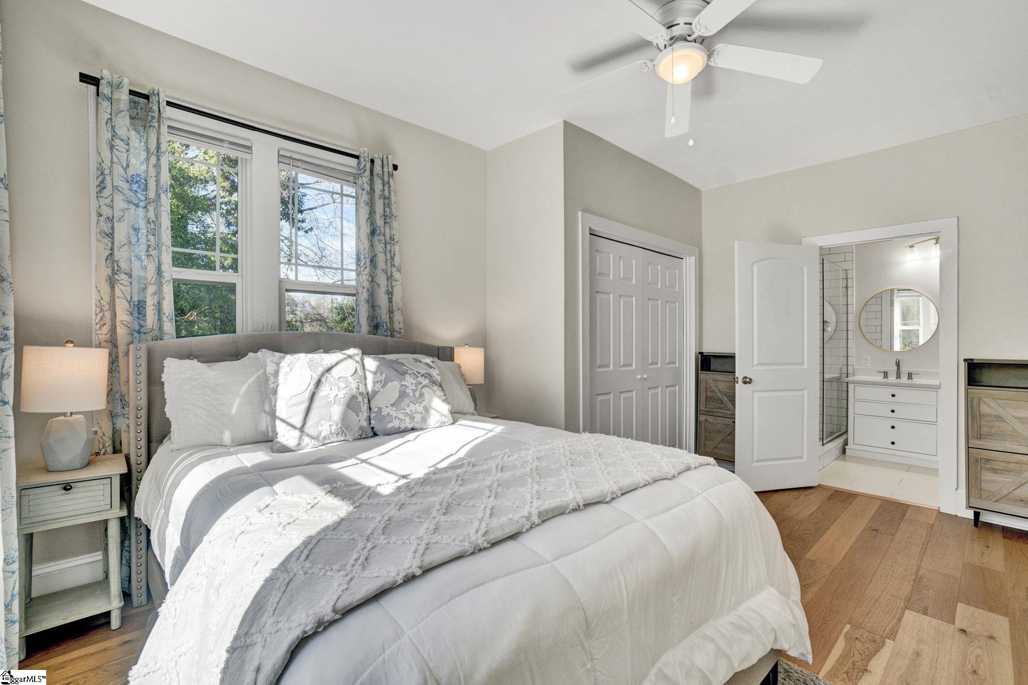176 E Victoria Road Property Photo 13