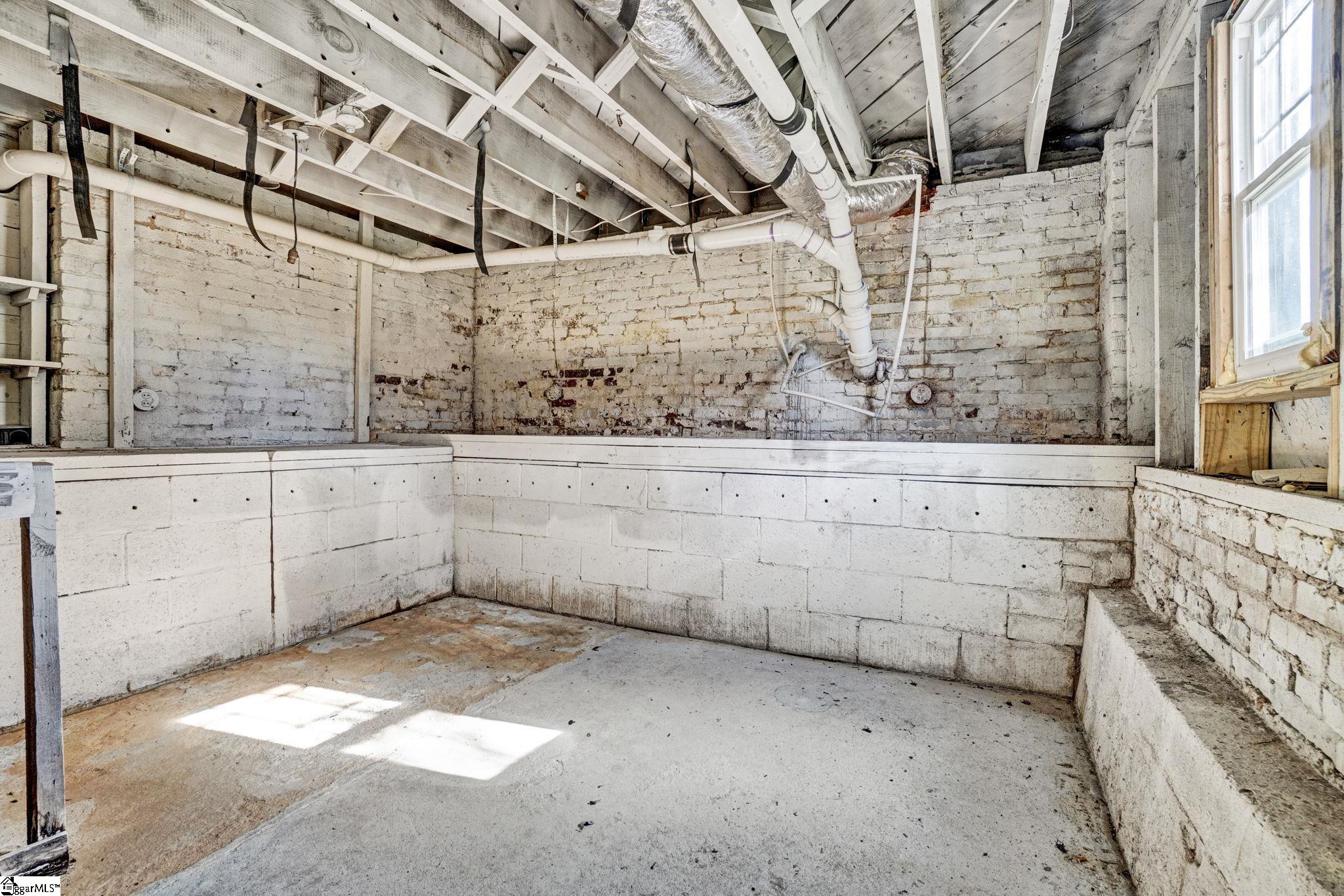 176 E Victoria Road Property Photo 44