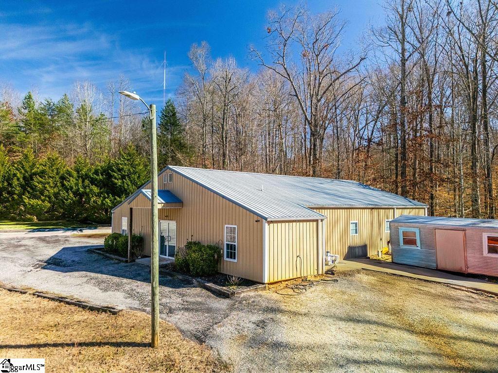 2415 New Easley Highway Property Photo 11