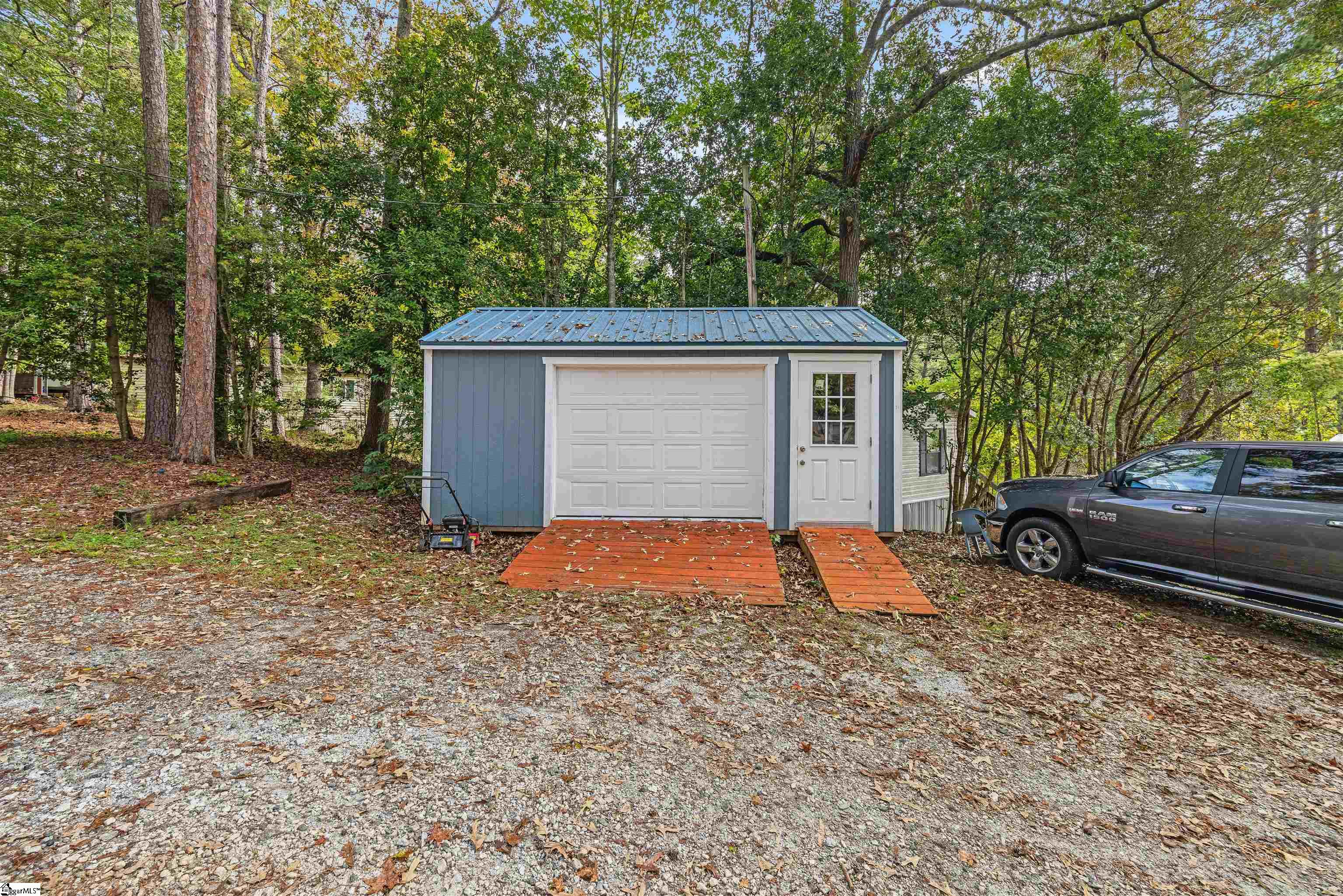 725 Shelor Ferry Road Property Photo 16