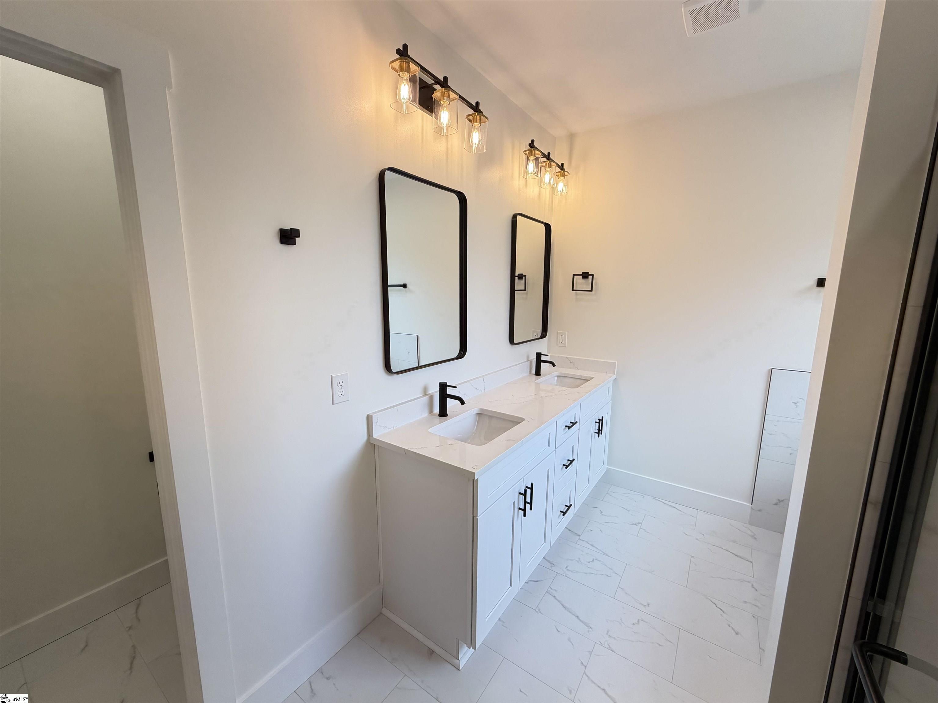 169 Susans Road Property Photo 13