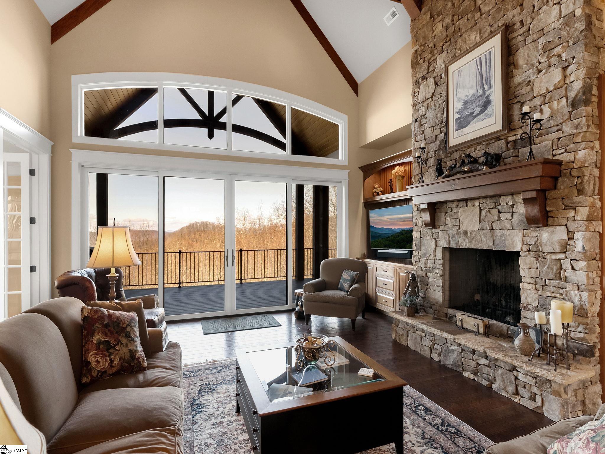 38 Falling Star Way Property Photo 10